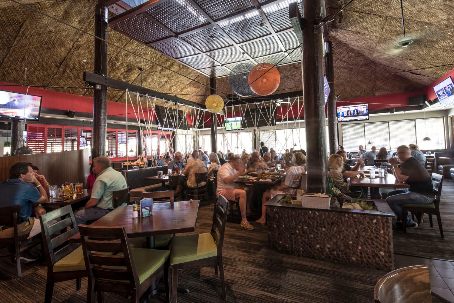 Gecko’s Grill & Pub - Image 1