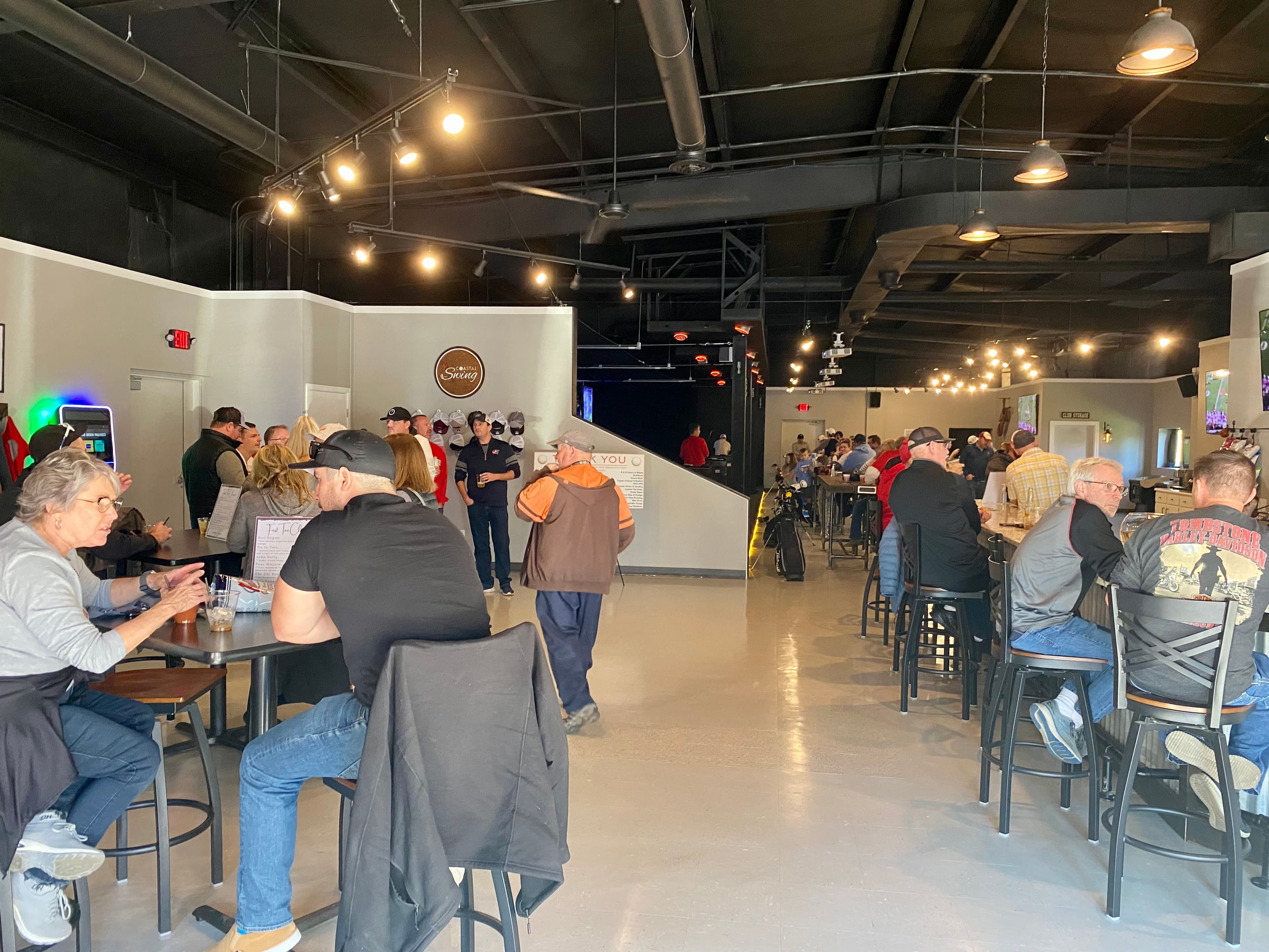 Coastal Swing Golf & Bar - Image 10