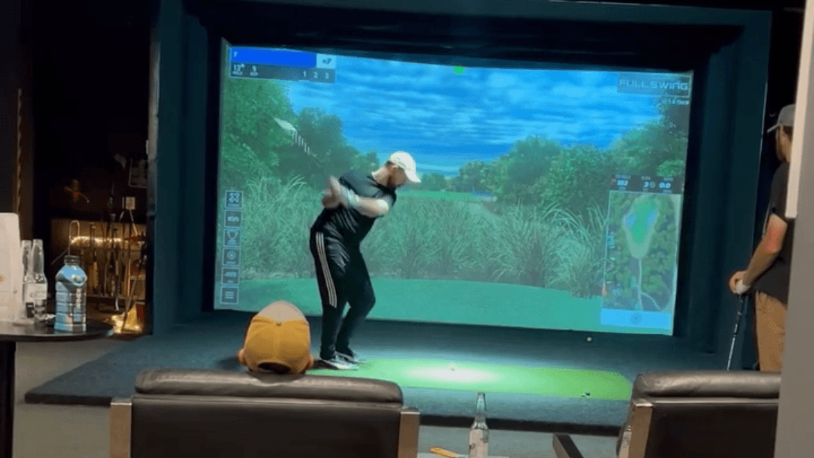 Harrisburg Golf Simulator - Image 1