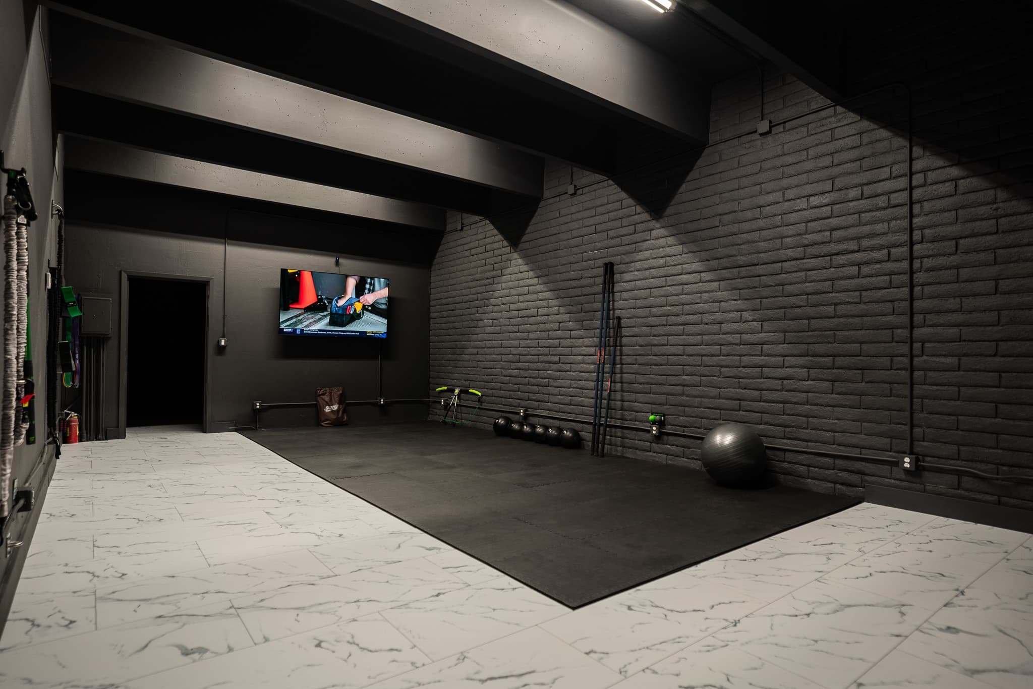 KYN Golf Club - Image 7