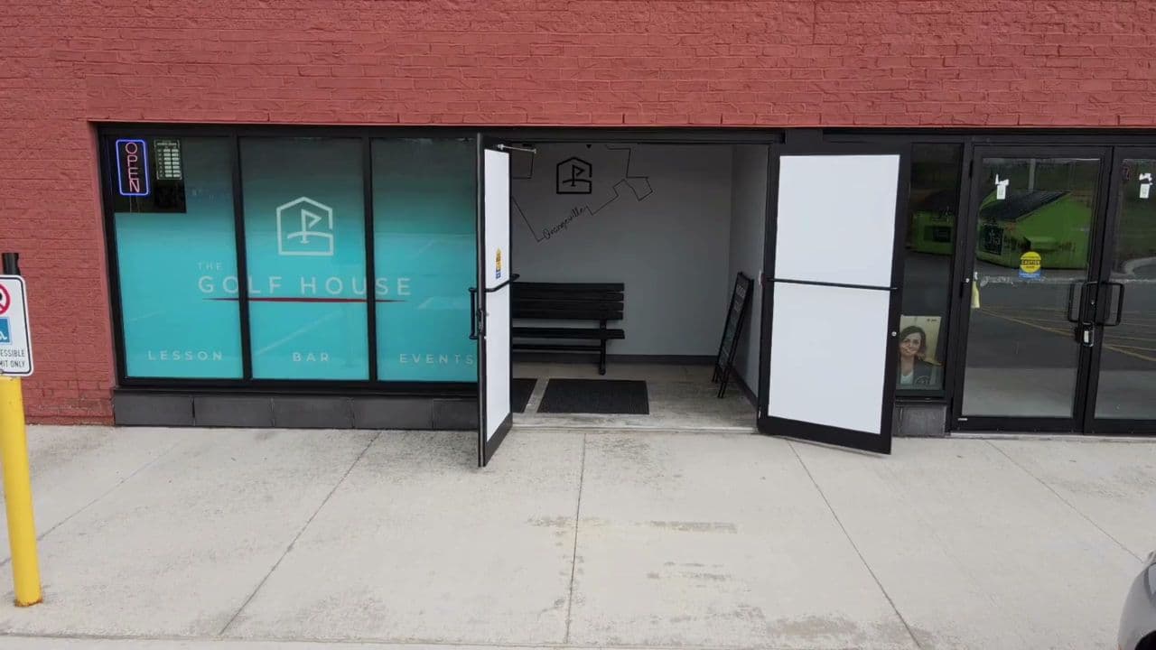 Orangeville Golf House - Image 6