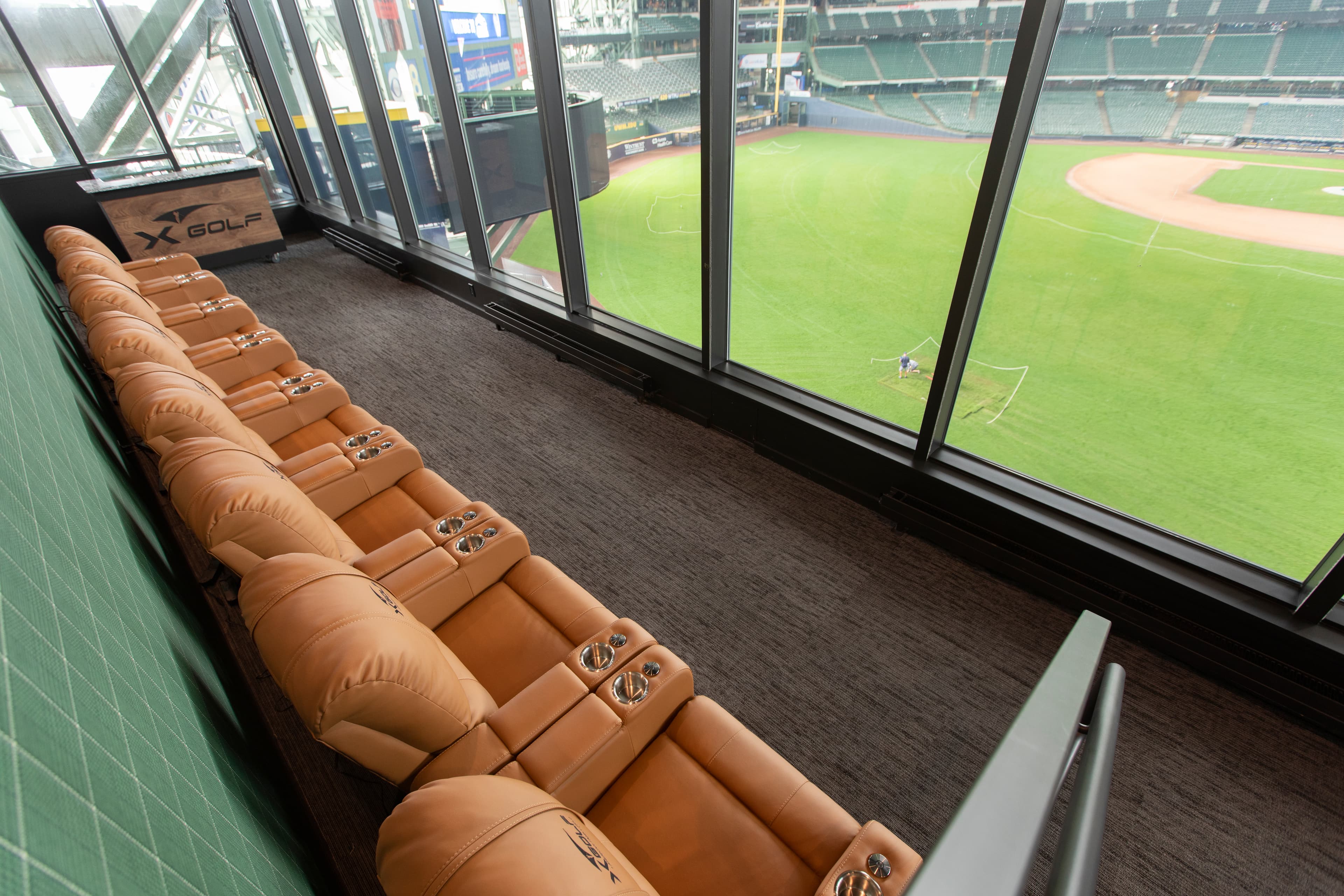 X-Golf at American Family Field | Year-Round Golf Simulator Suites & Events - Image 2