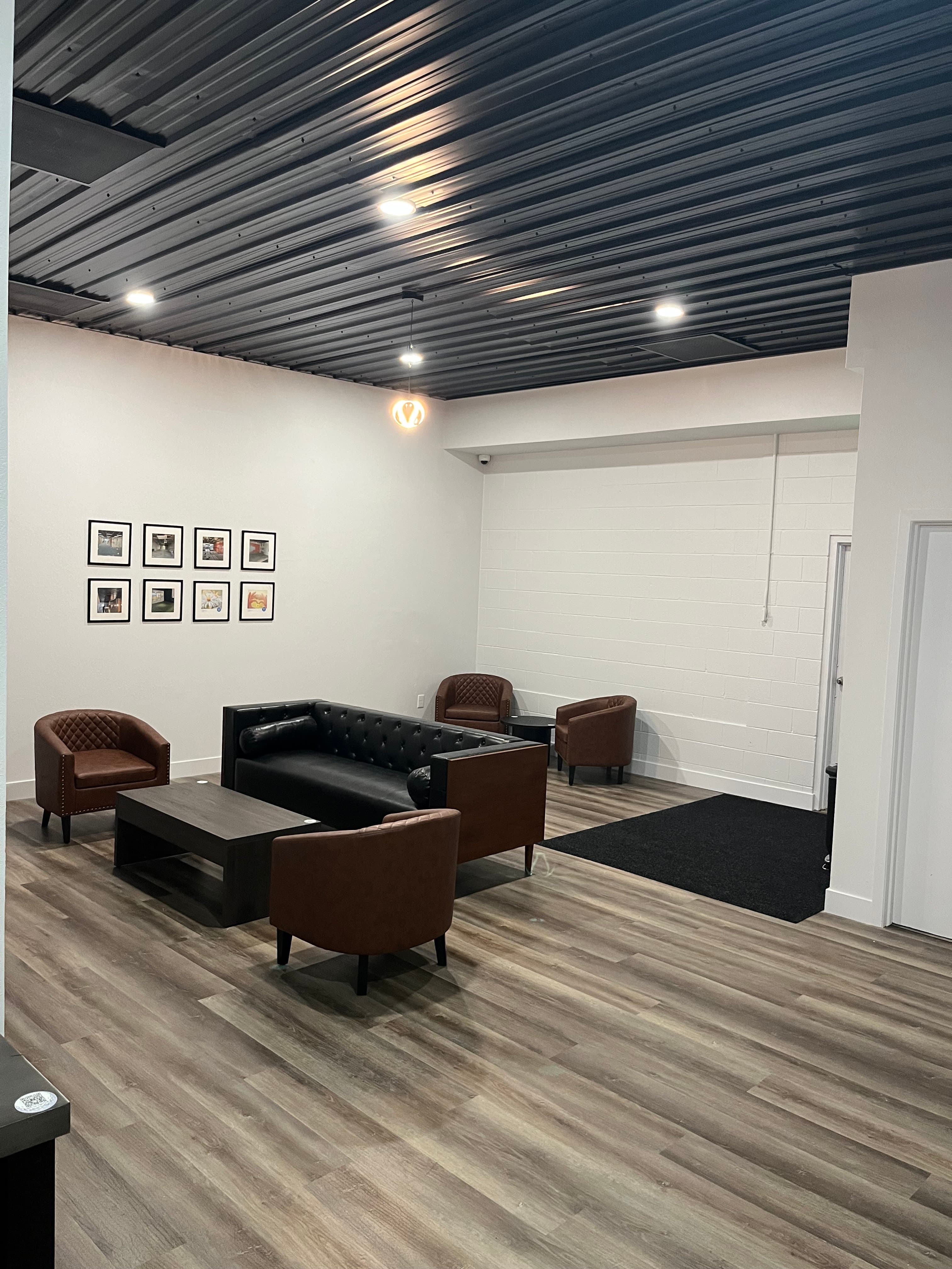 Schooters & Co. - Image 6