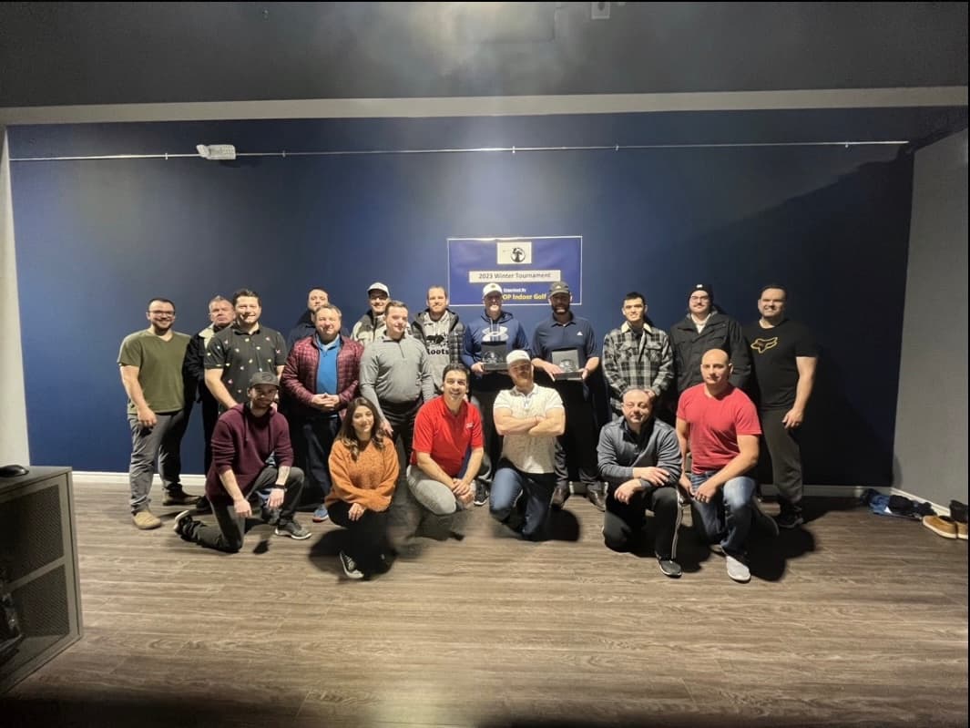 Puttstop Indoor Golf and Driving Range - Image 3