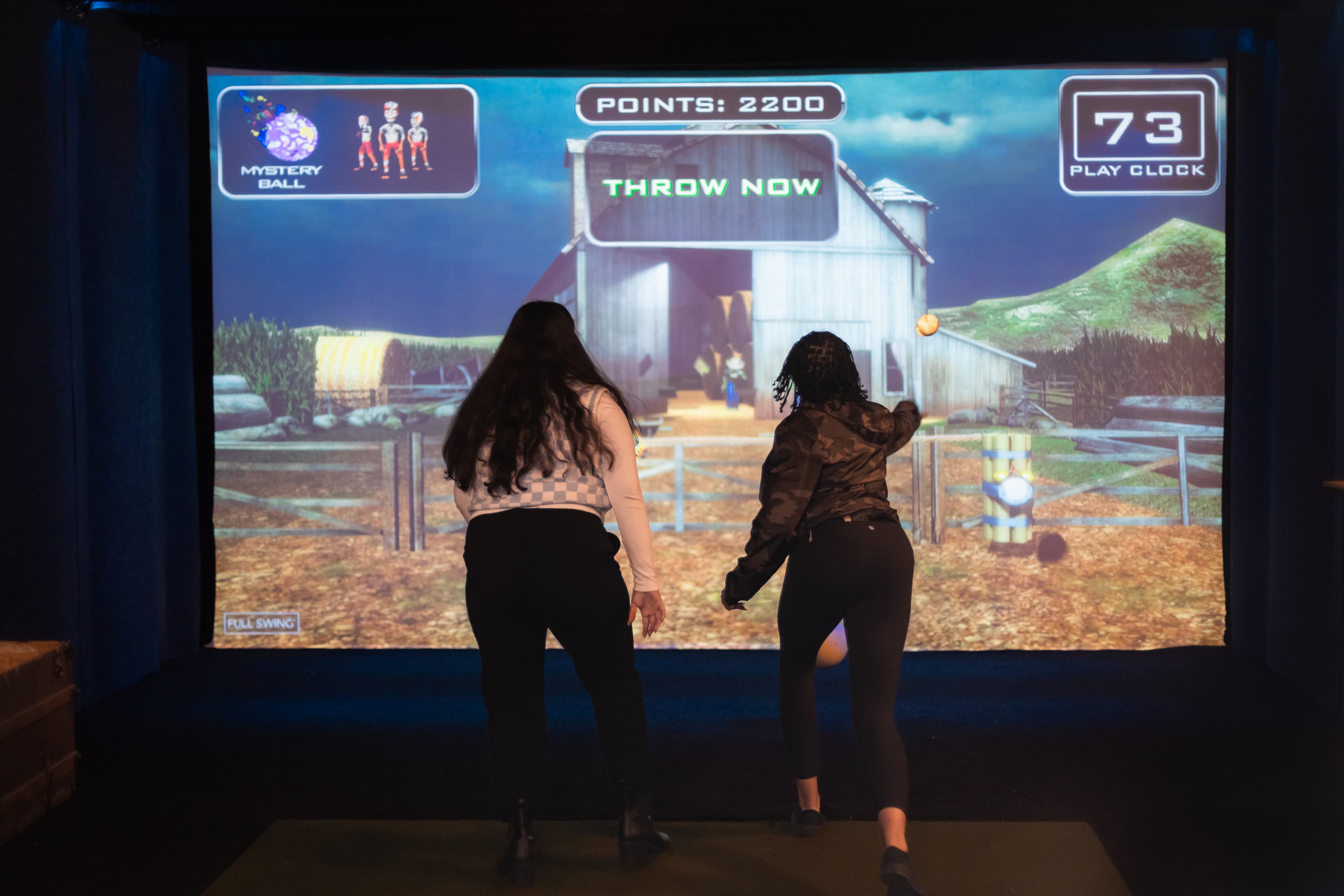 Aurora Golf + Bar Beaumont - Image 6