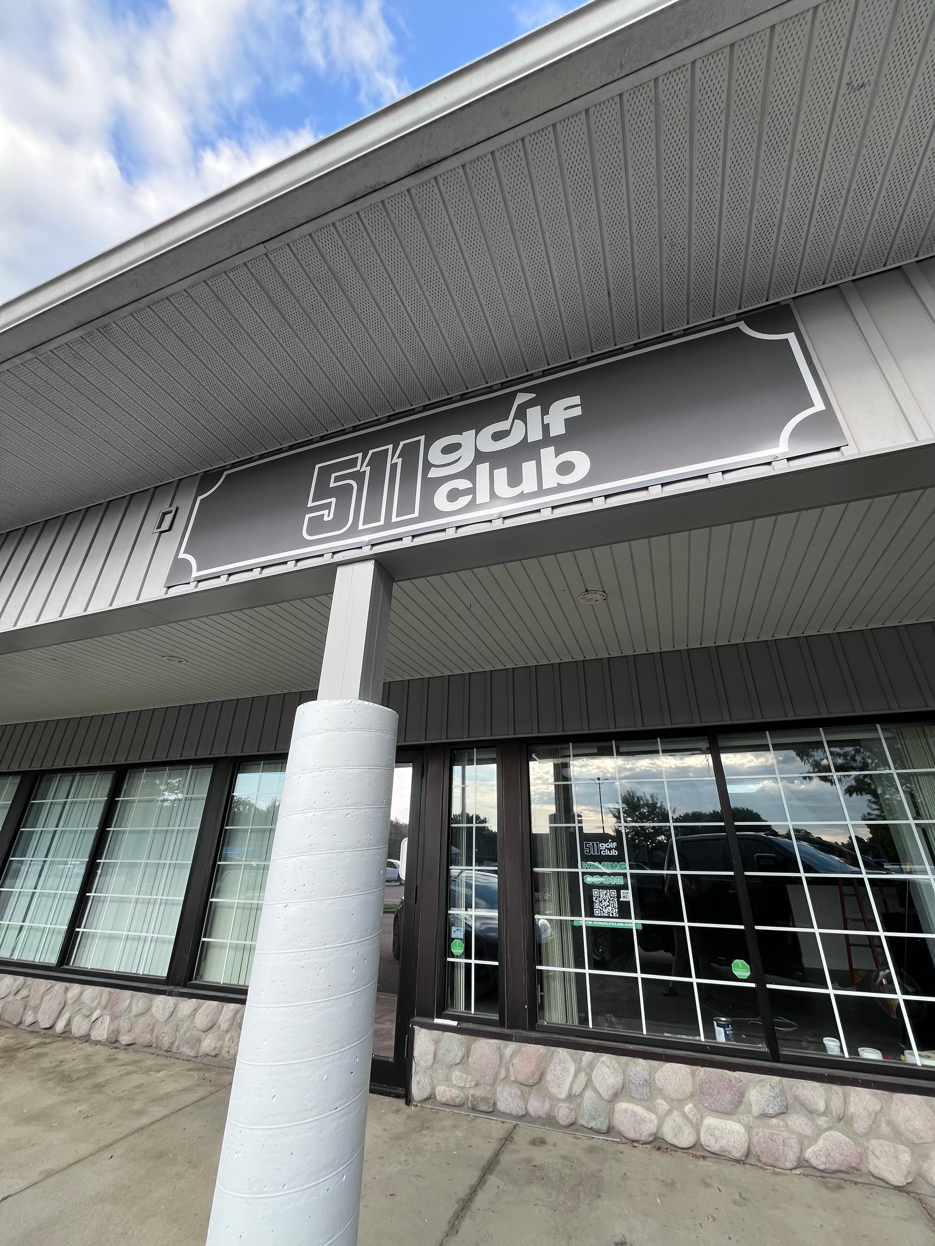 511 Golf Club - Image 1
