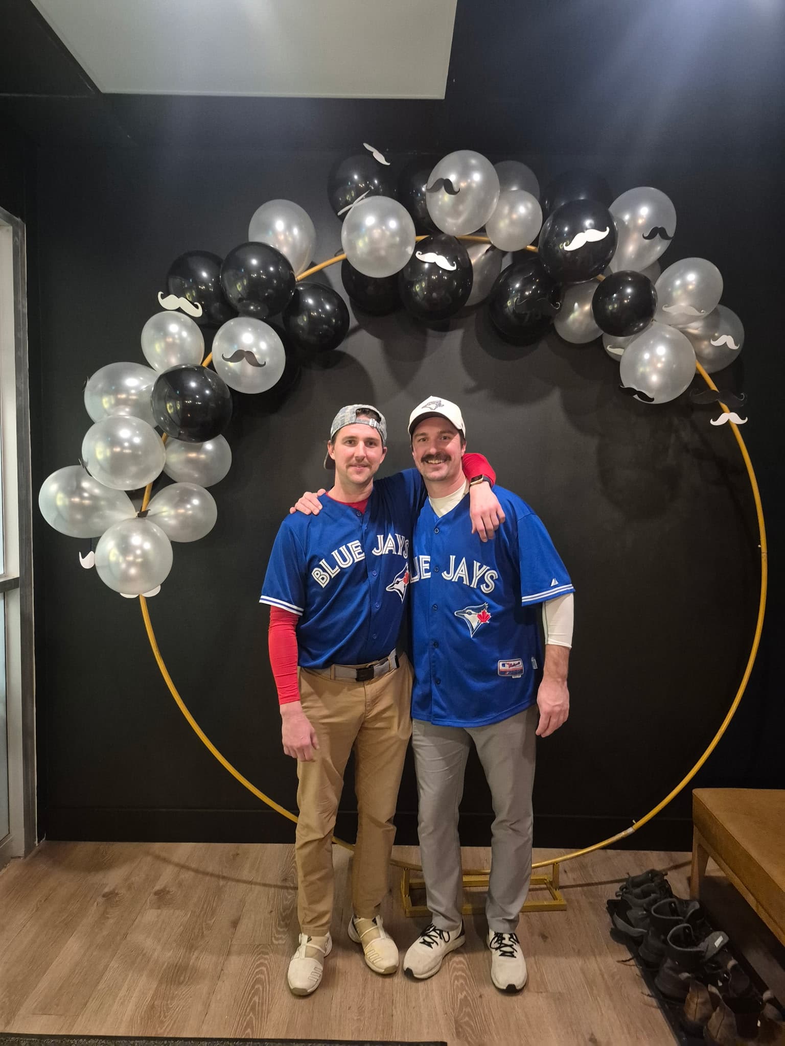 Mulligans Golf Lounge - Image 8