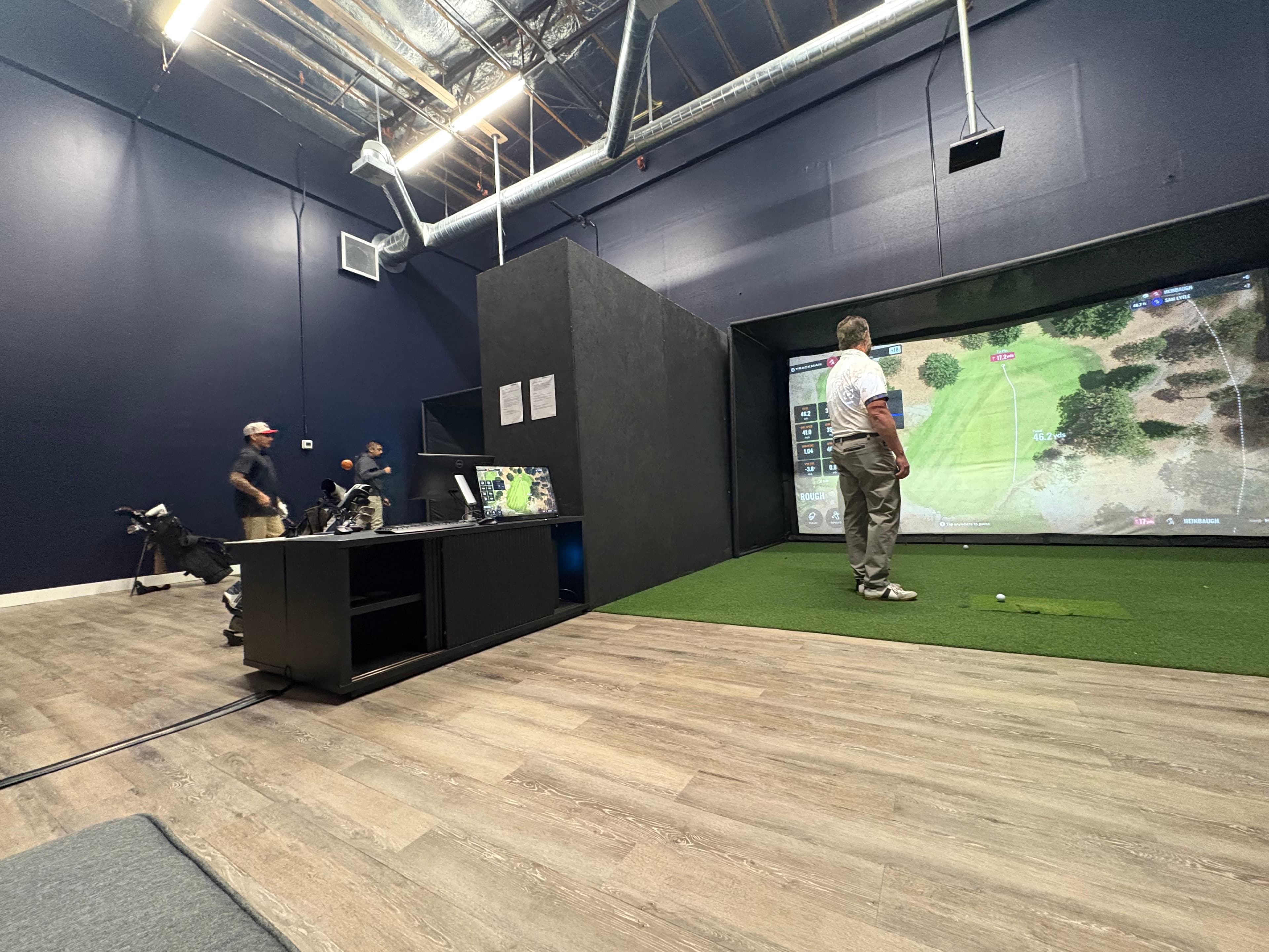 Indoorsman Golf Club - Image 2