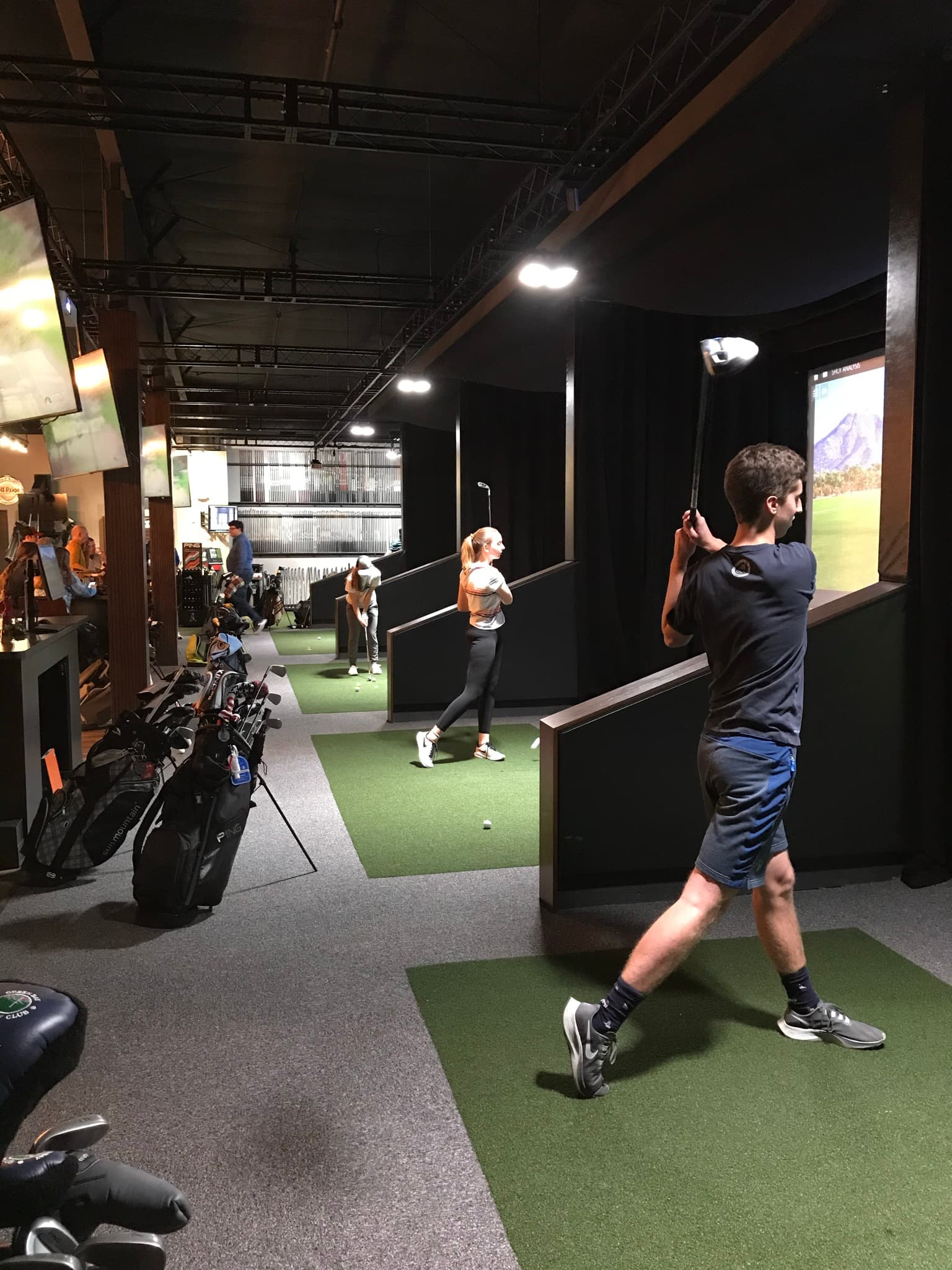 NextGen Indoor Golf - Image 9