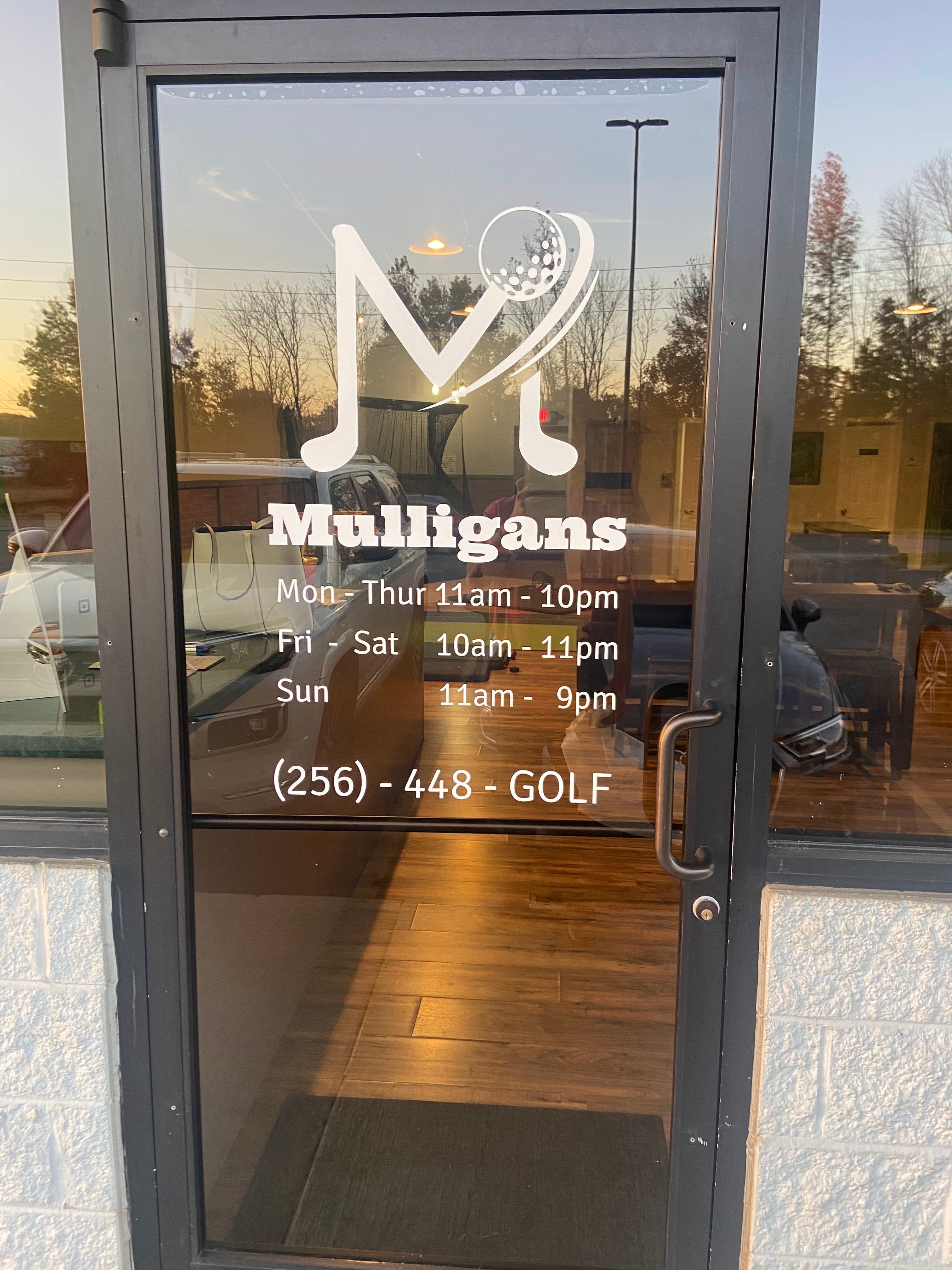 Mulligans Indoor Golf - Image 2