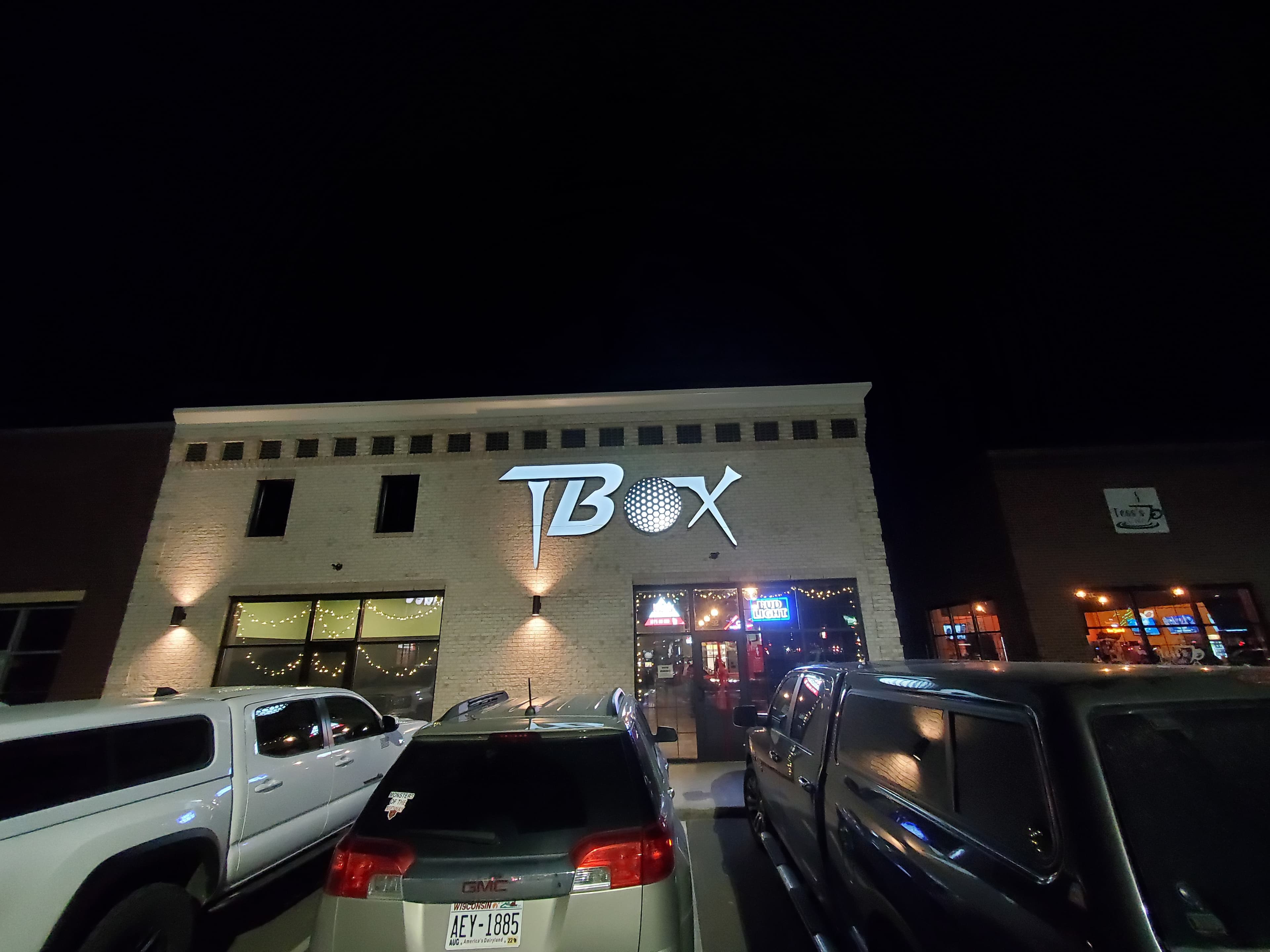 TBox Indoor Golf and Sports Bar - Image 3