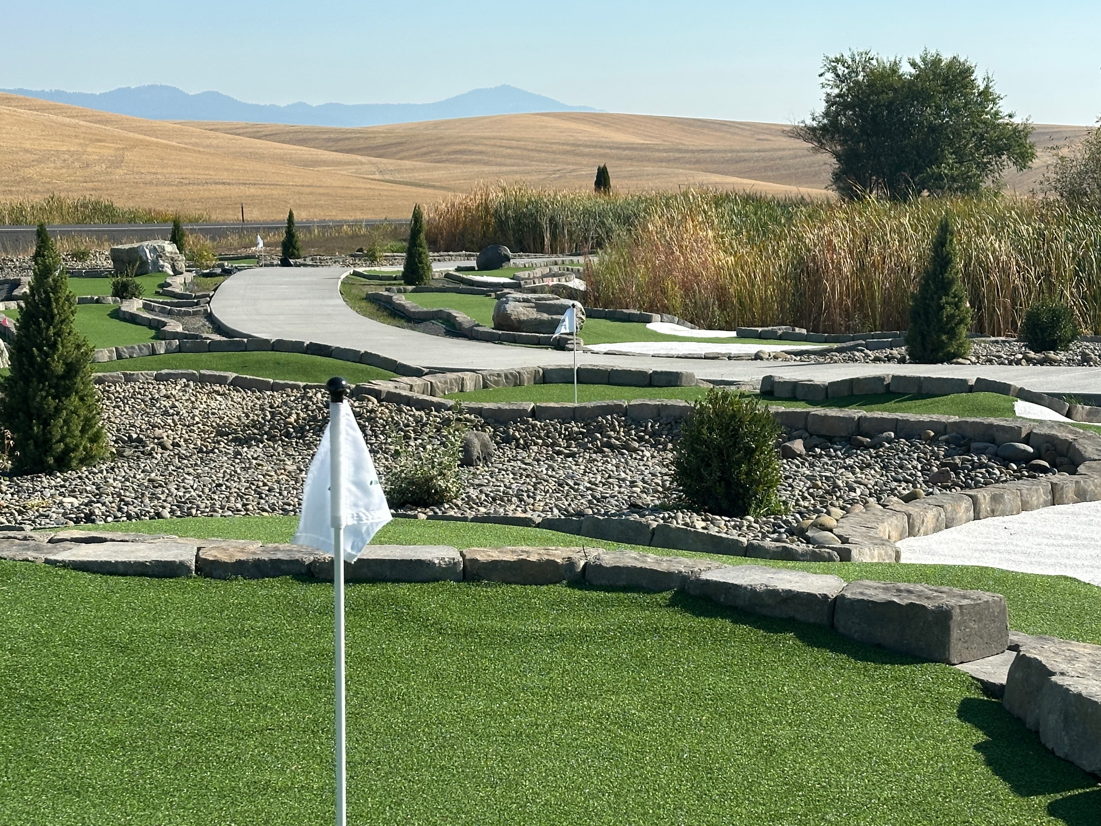 Airway Hills Golf Center - Image 6