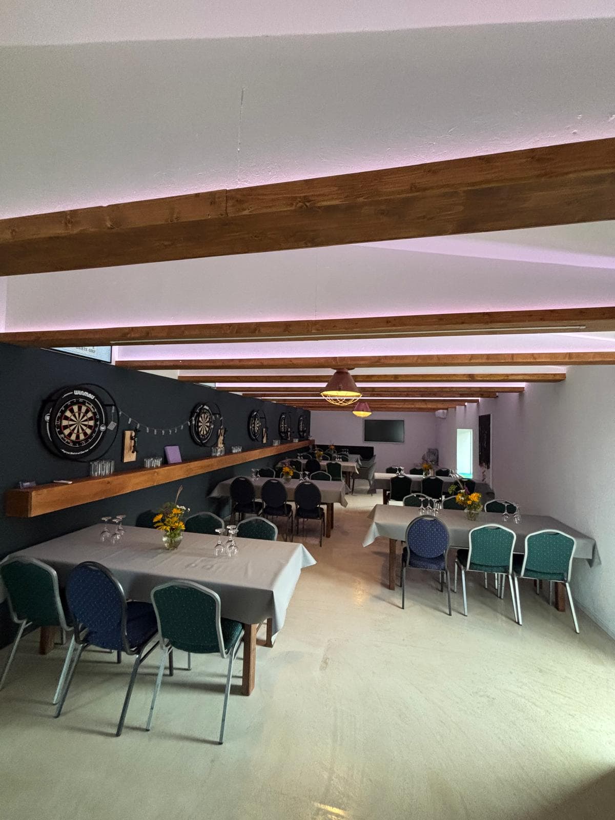 Fairway Wolfsburg - Indoorgolf, Darts und Event - Image 2