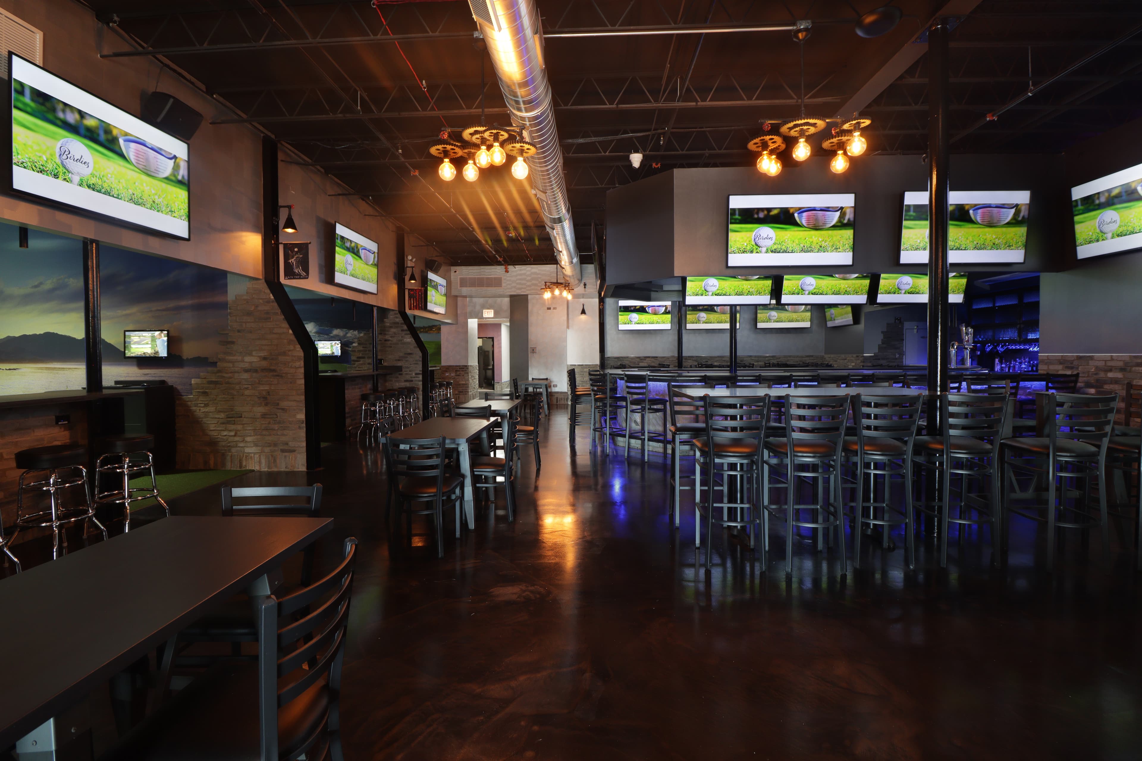 Birdies Sports Bar & Grill - Image 1