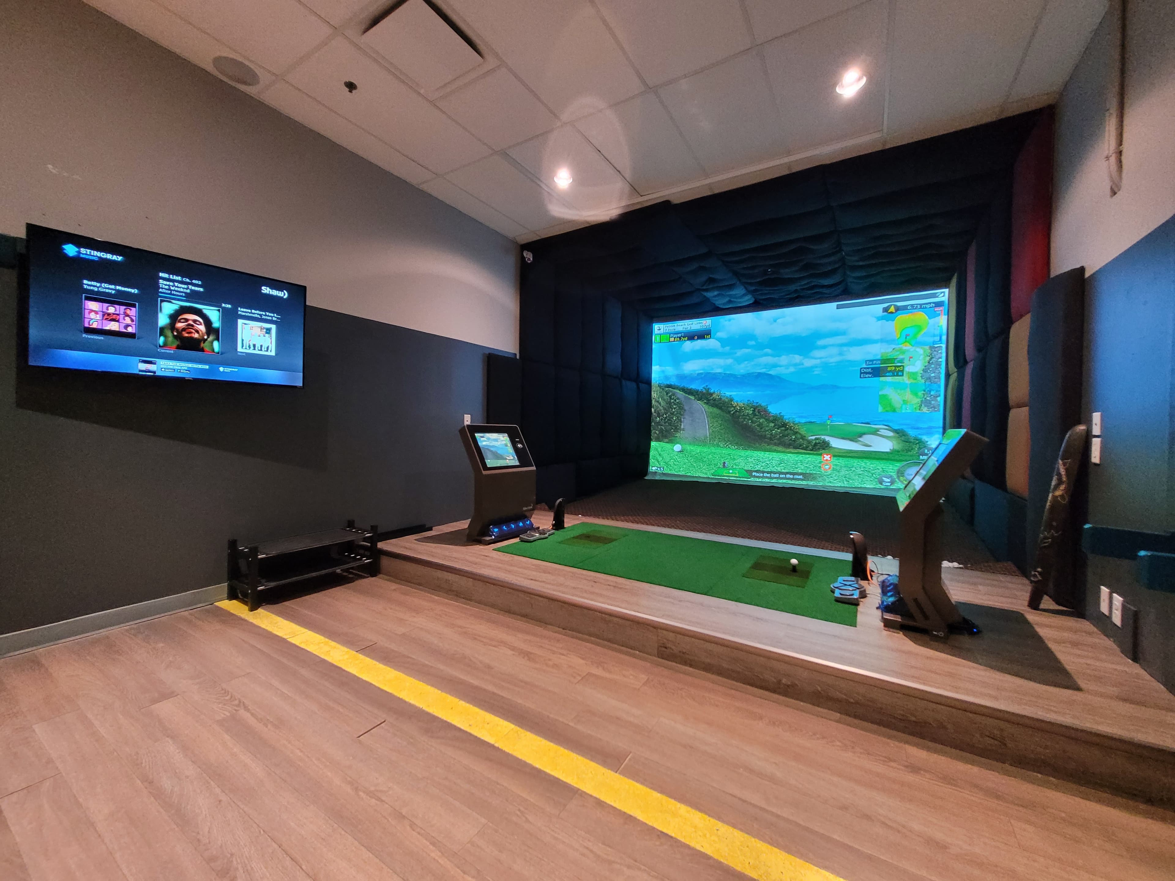 Golfzon South Indoor Virtual Golf Lounge - Image 3