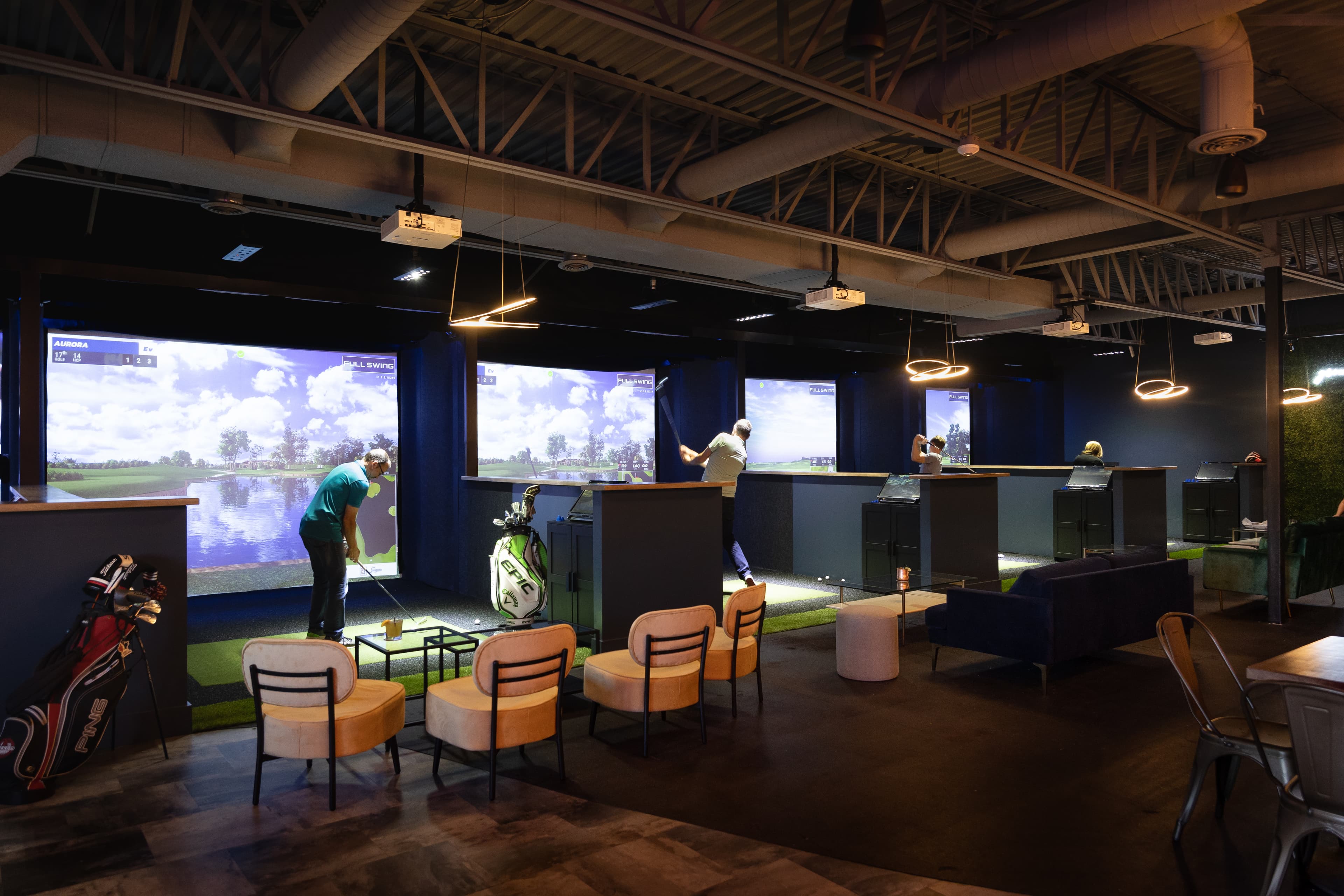 Aurora Golf + Bar Beaumont - Image 3