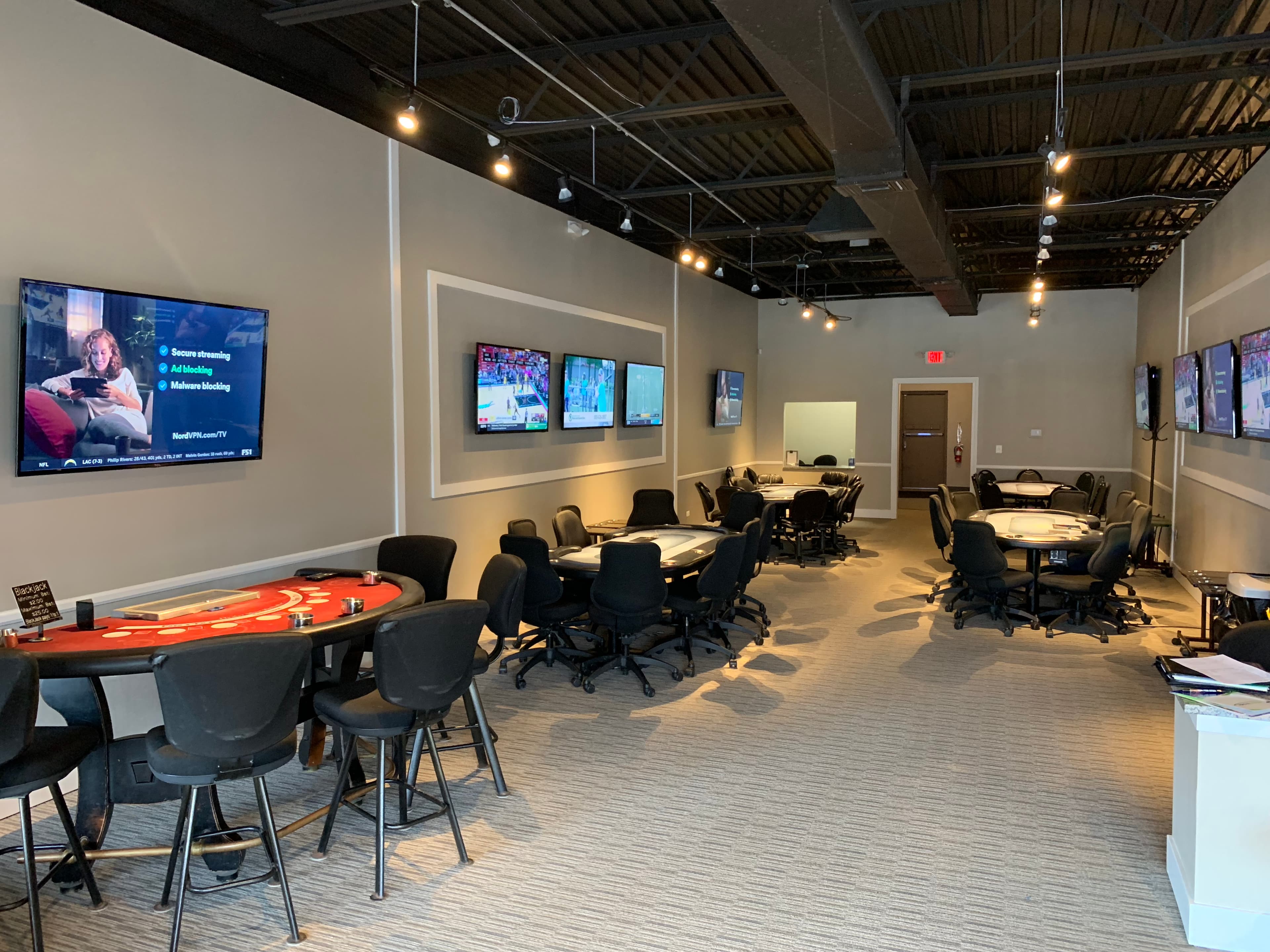 Players Golf Livonia - Image 8