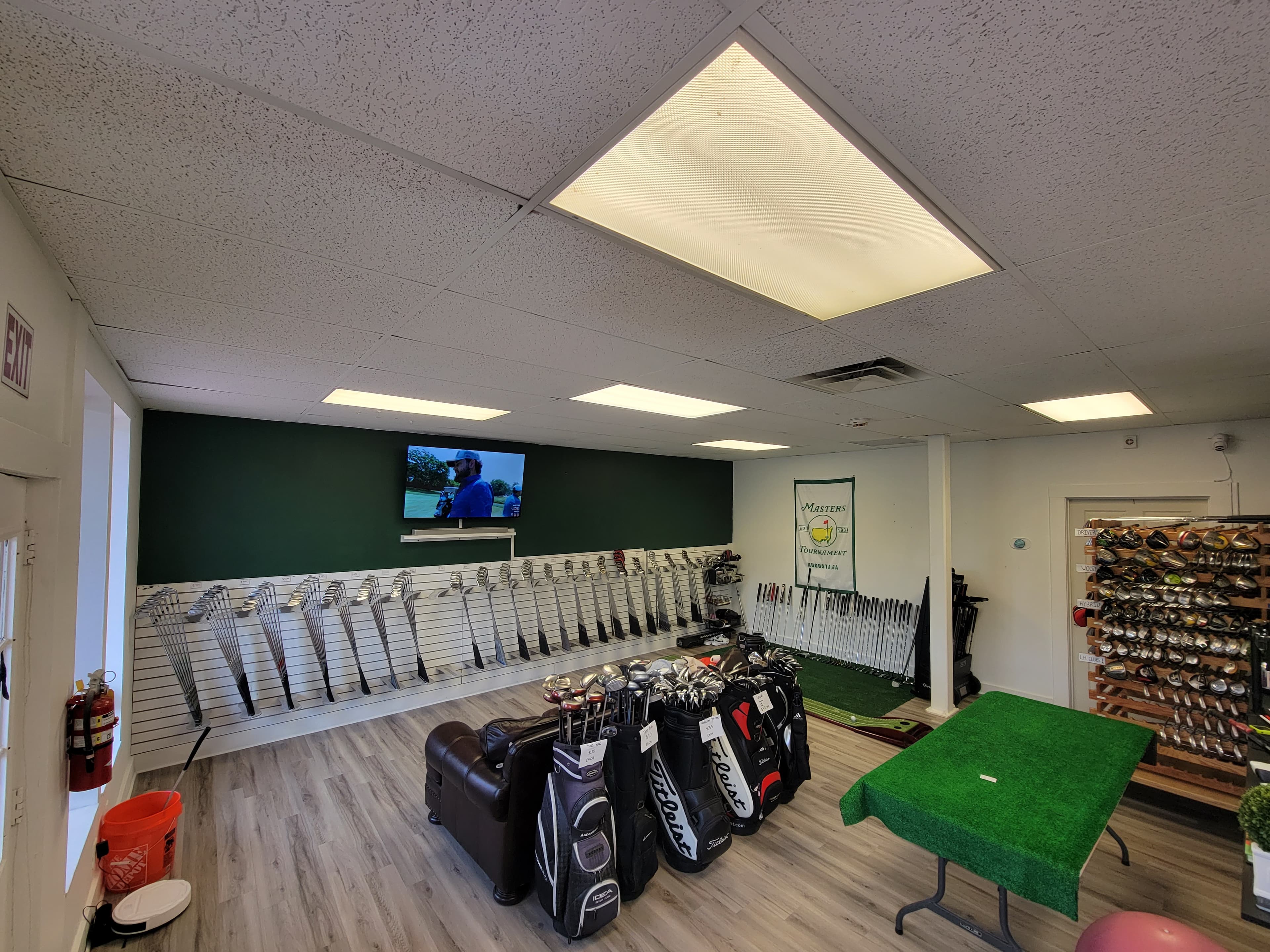 Shooters Golf Shop - Image 7