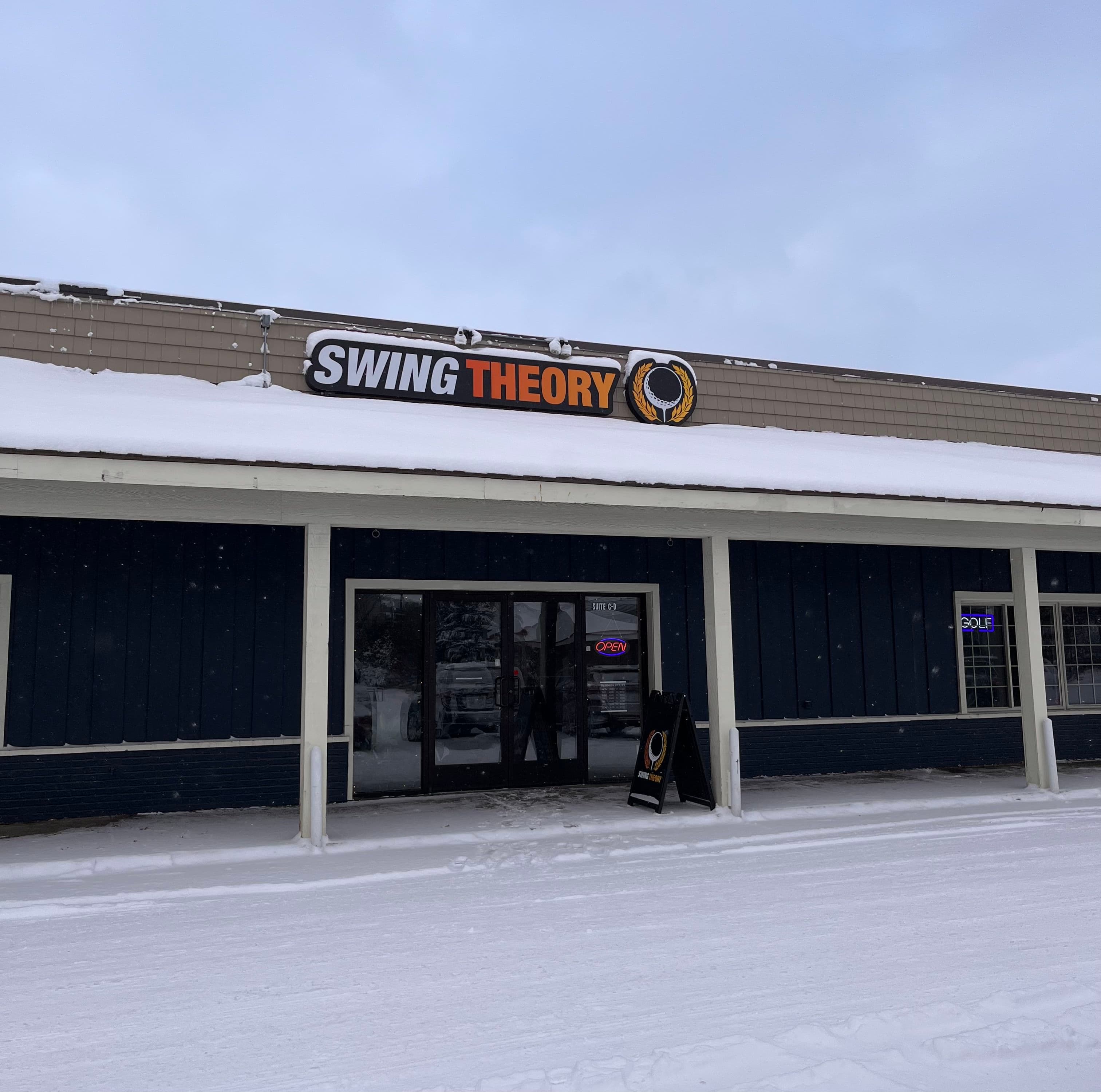 Swing Theory Indoor Golf - Image 5