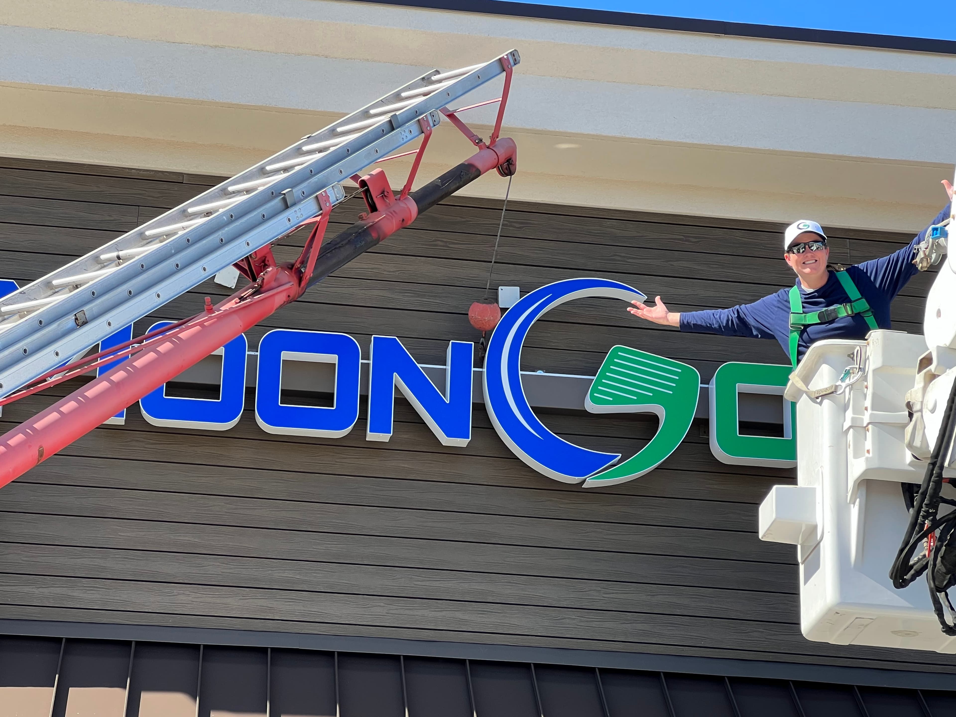 Moon Golf - Auburn - Image 9