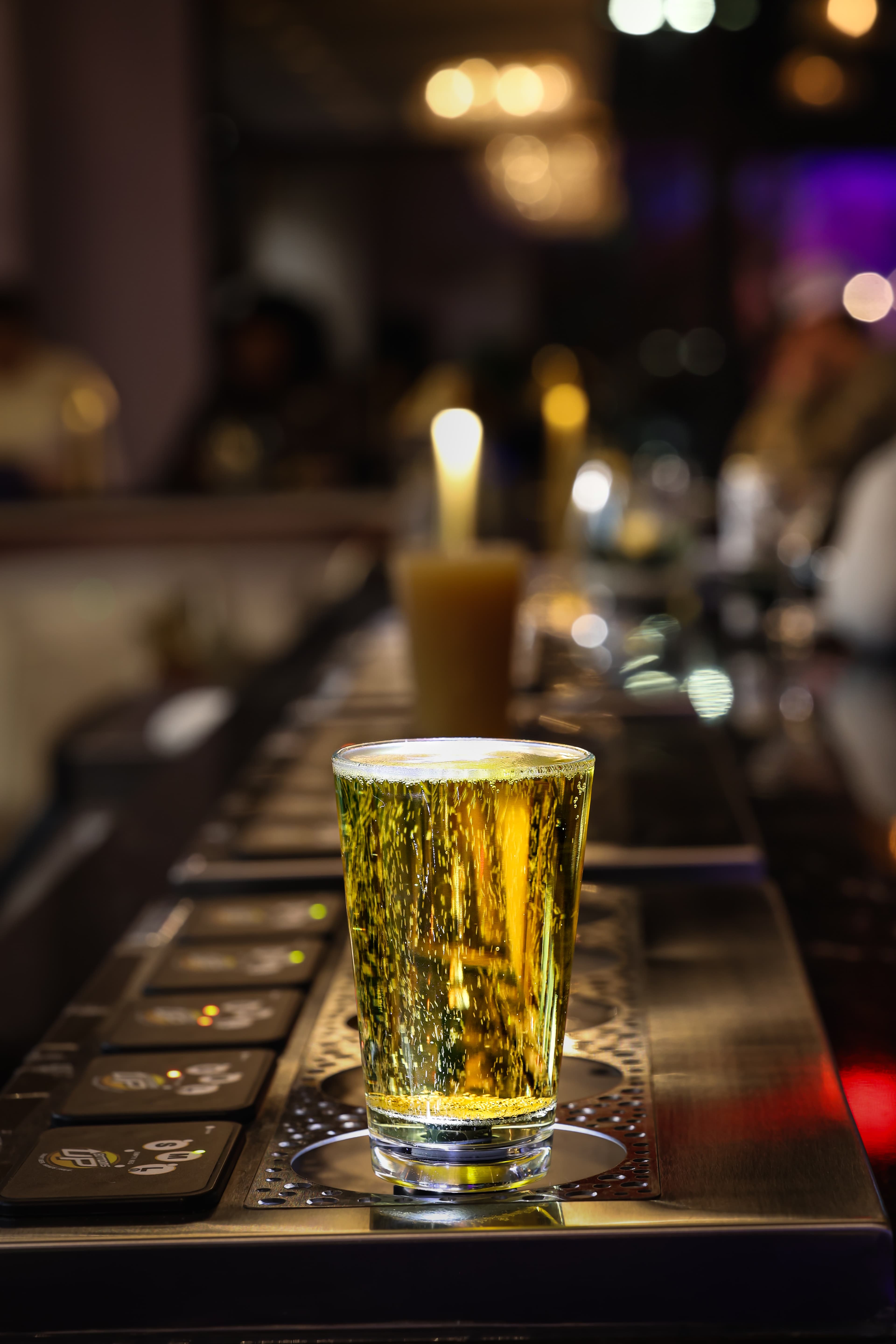 Martini Golf & Sports Lounge - Image 10