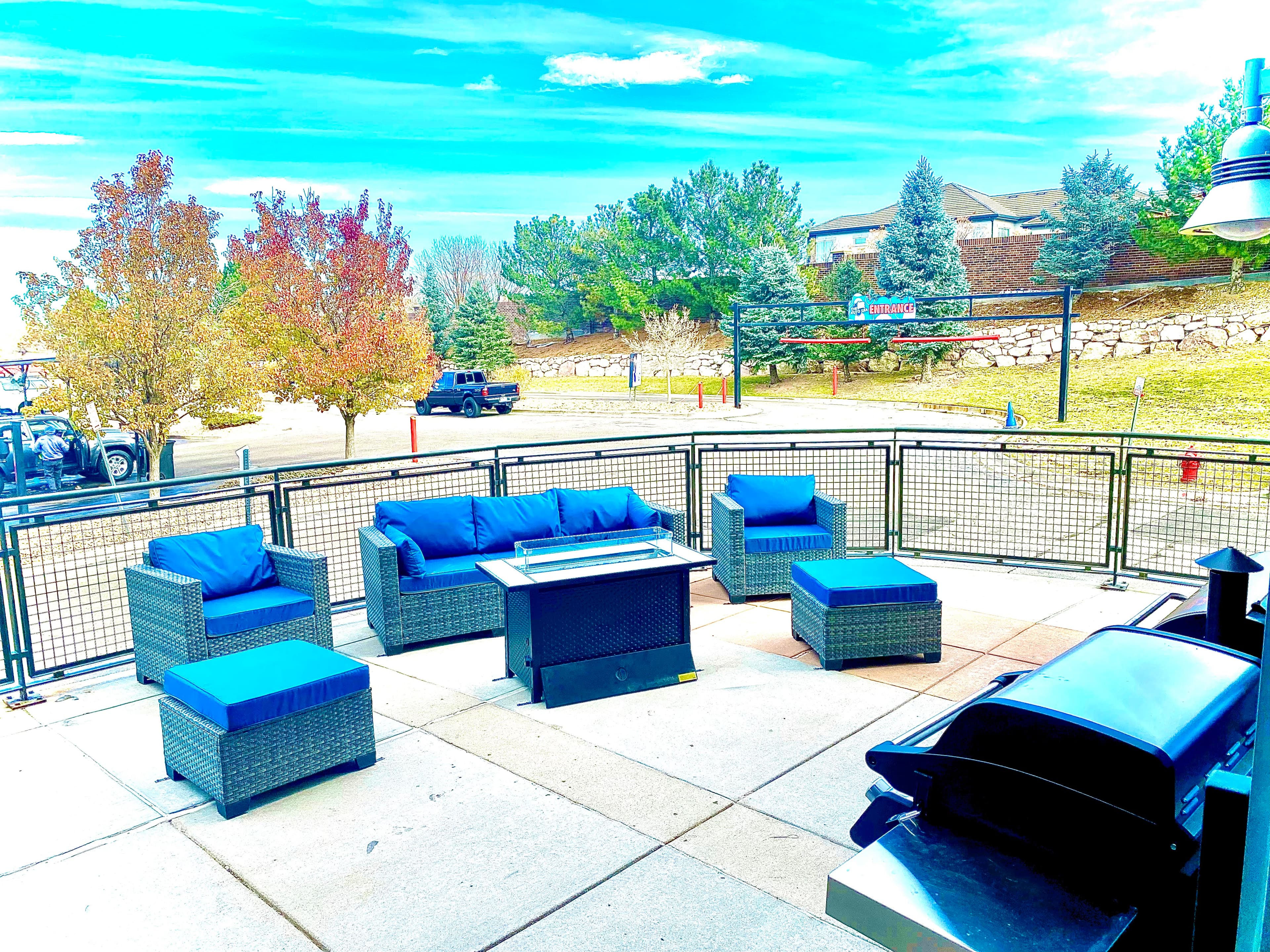 Speakeasy Golf Lounge - Image 6