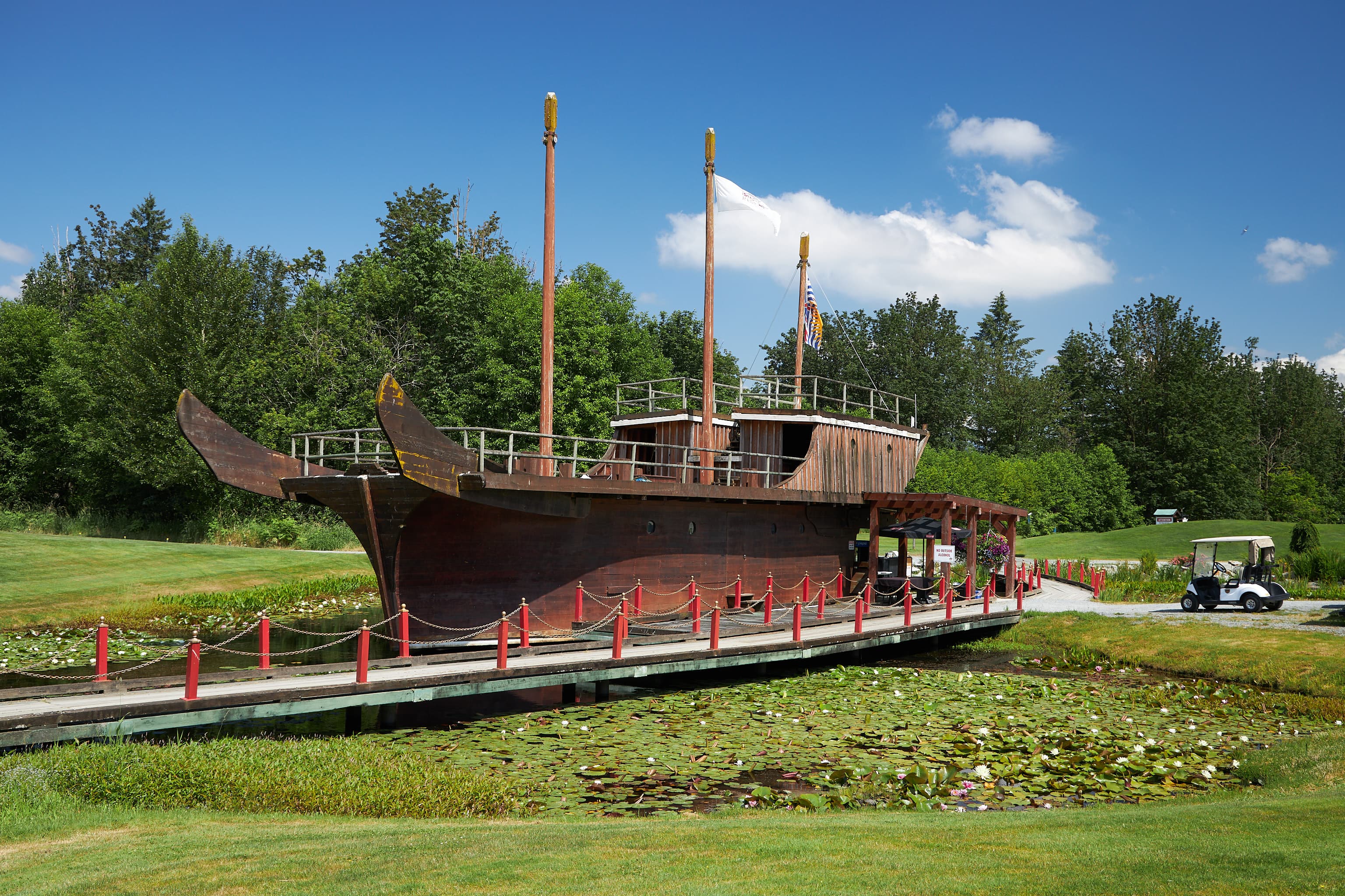 GreenTee Country Club Langley - Image 6