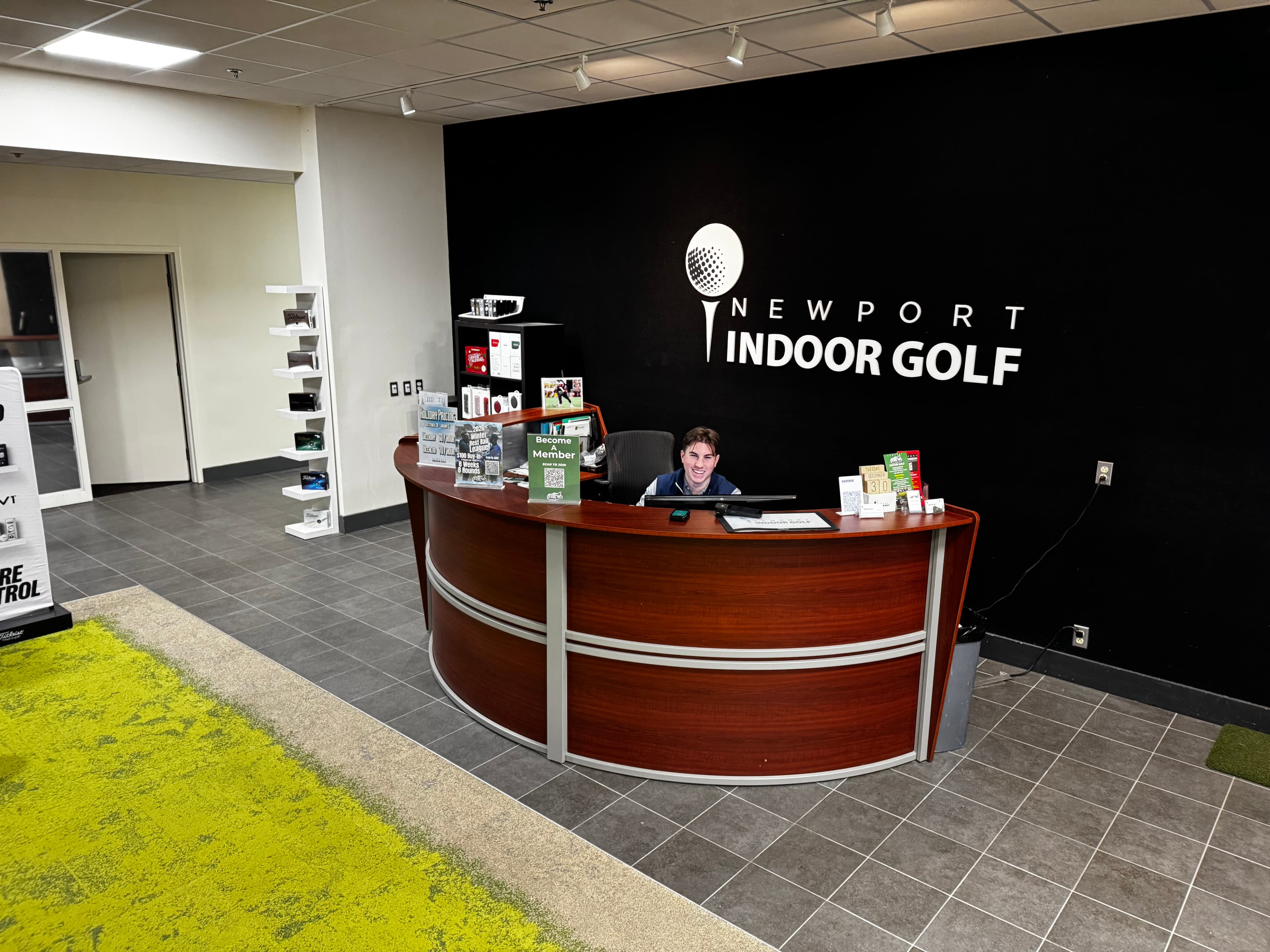 Newport Indoor Golf - Image 1