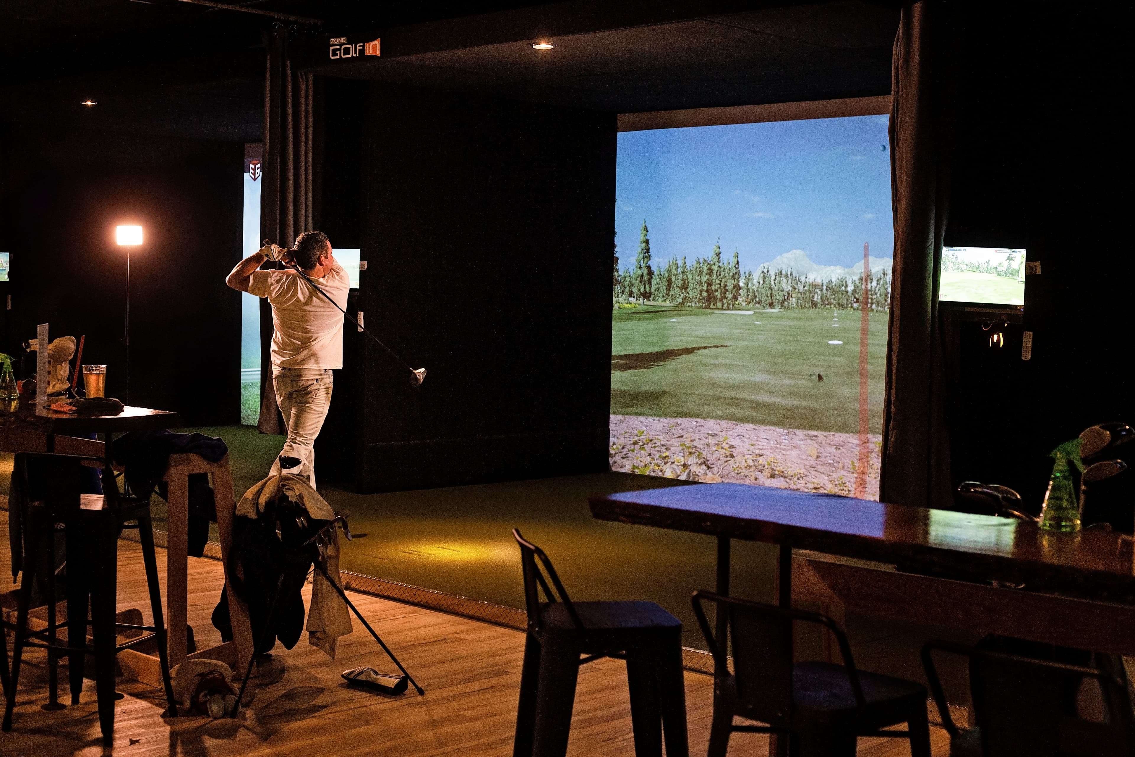 Sticks and Stones Indoor Golf - Image 10