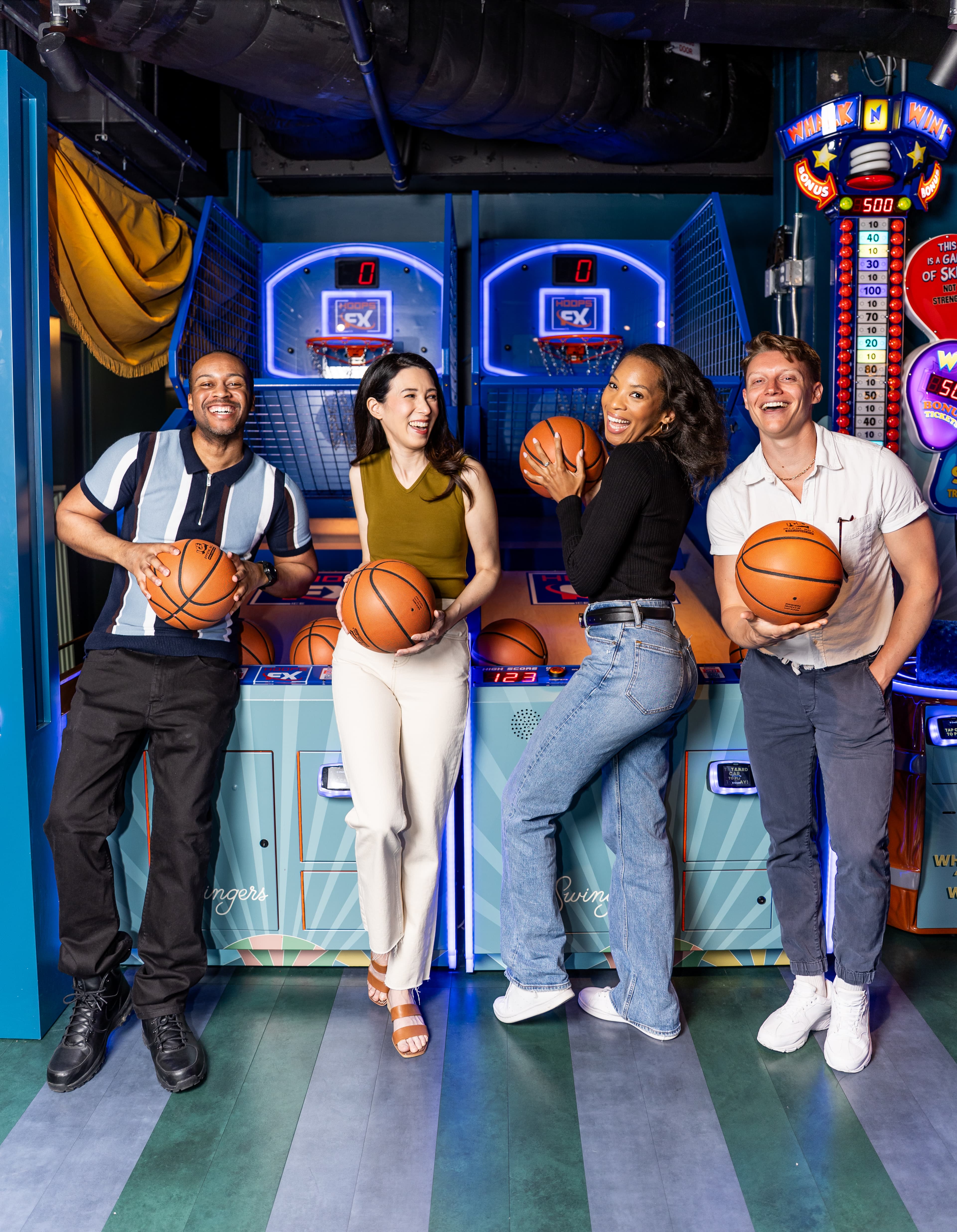 Swingers Back Bay - Image 8