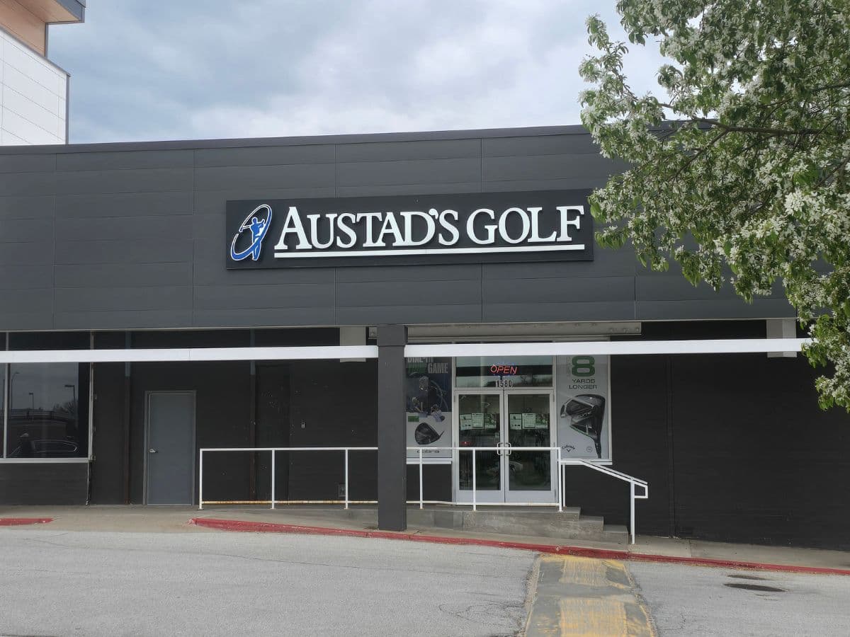 Austad's Golf - Des Moines - Image 1
