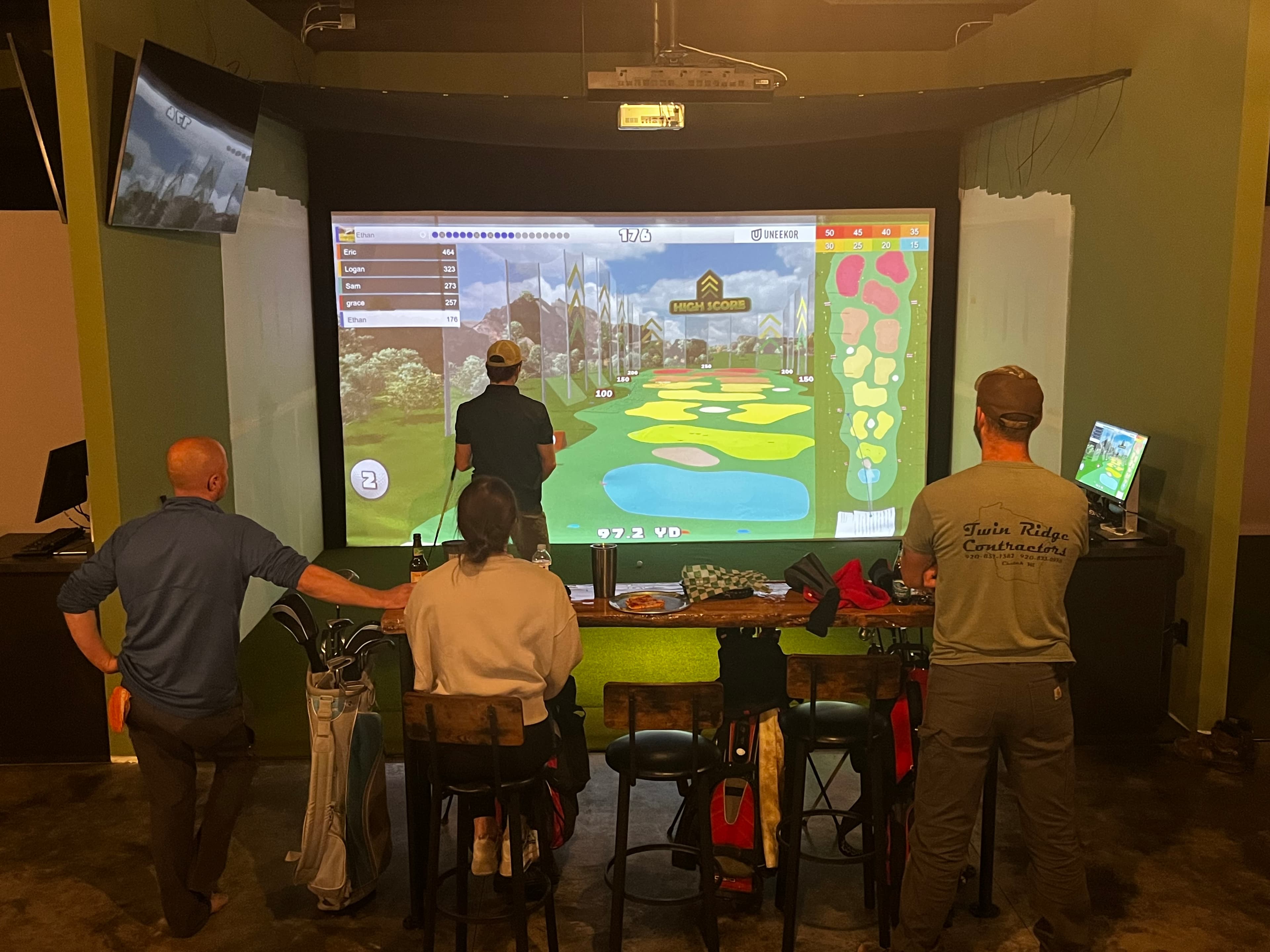 TBox Indoor Golf and Sports Bar - Image 5