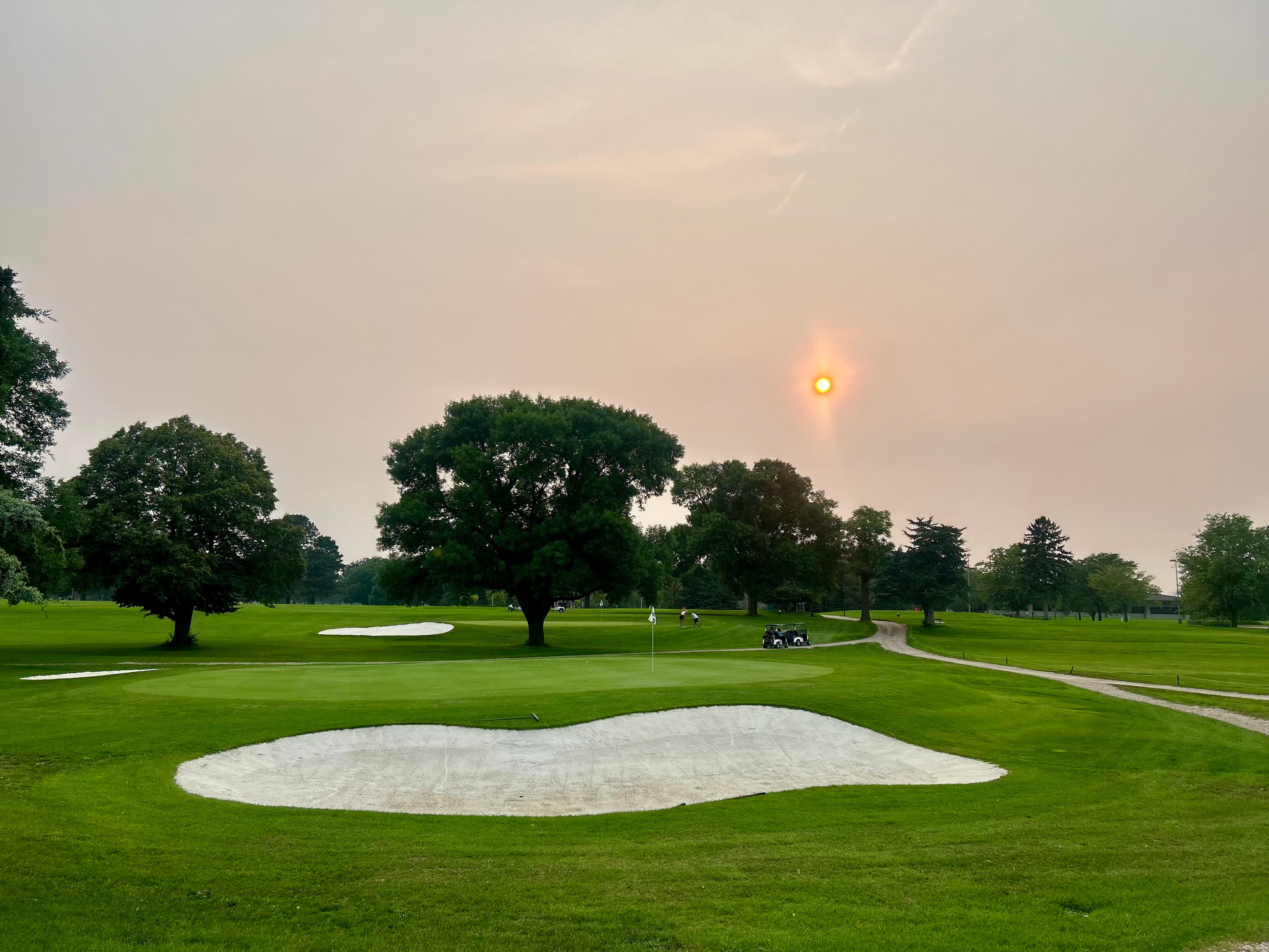 Two Rivers Golf Club, Elmwood Lounge and Simulators - Image 5