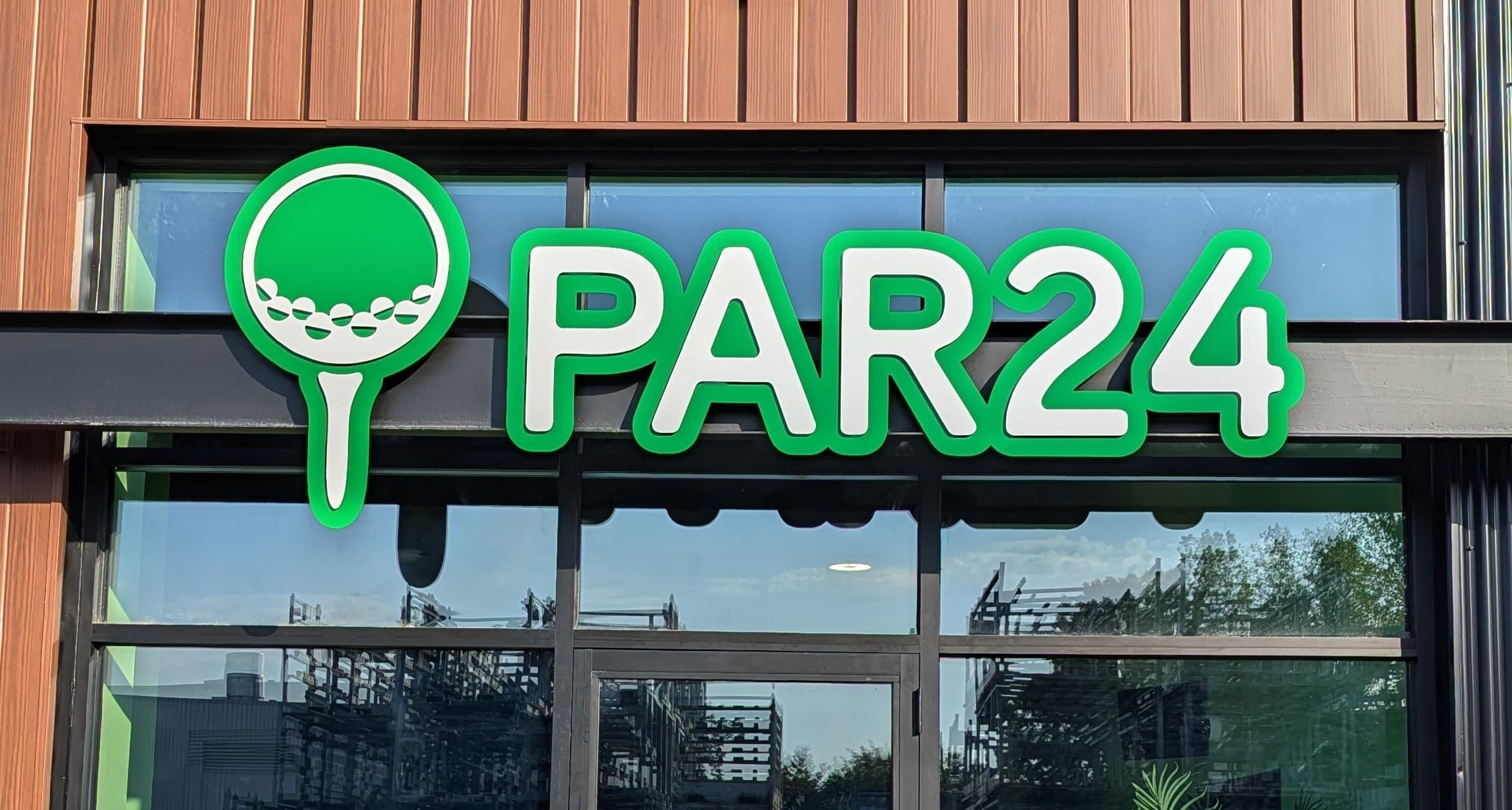 Par24 Indoor Golf - Image 5