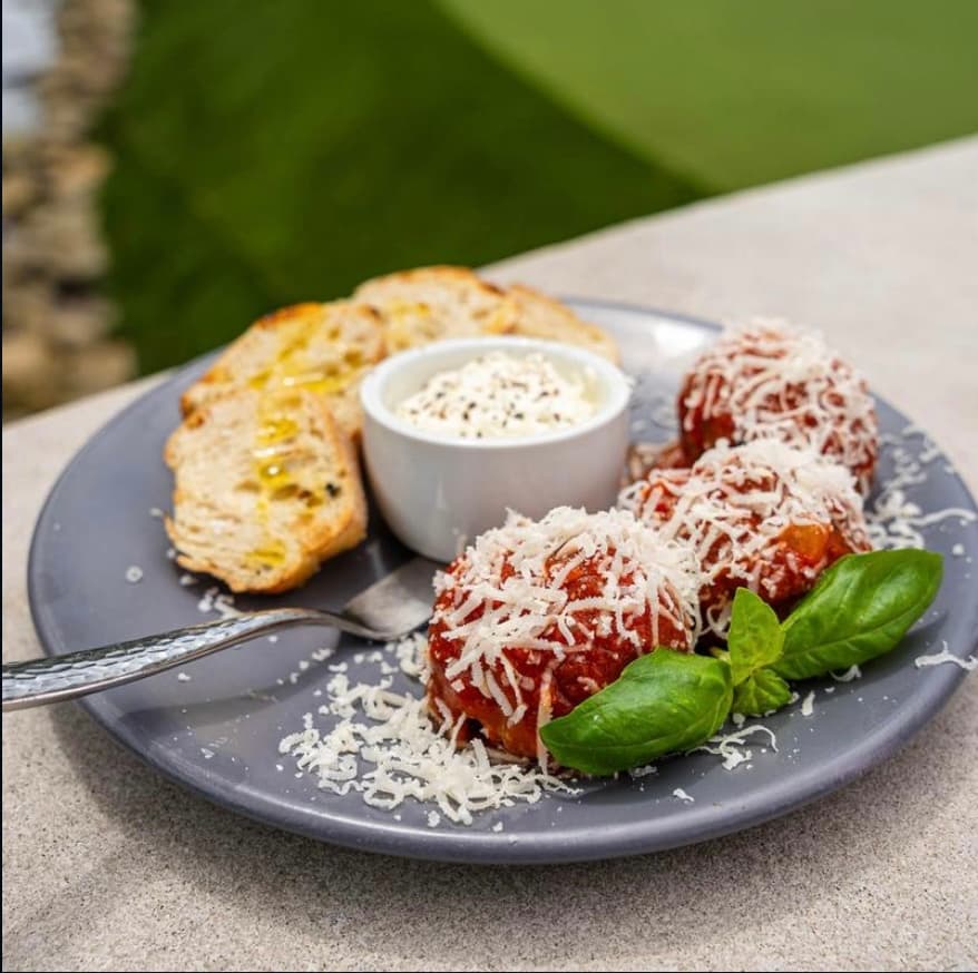 T Squared Tees & Taps - Image 3