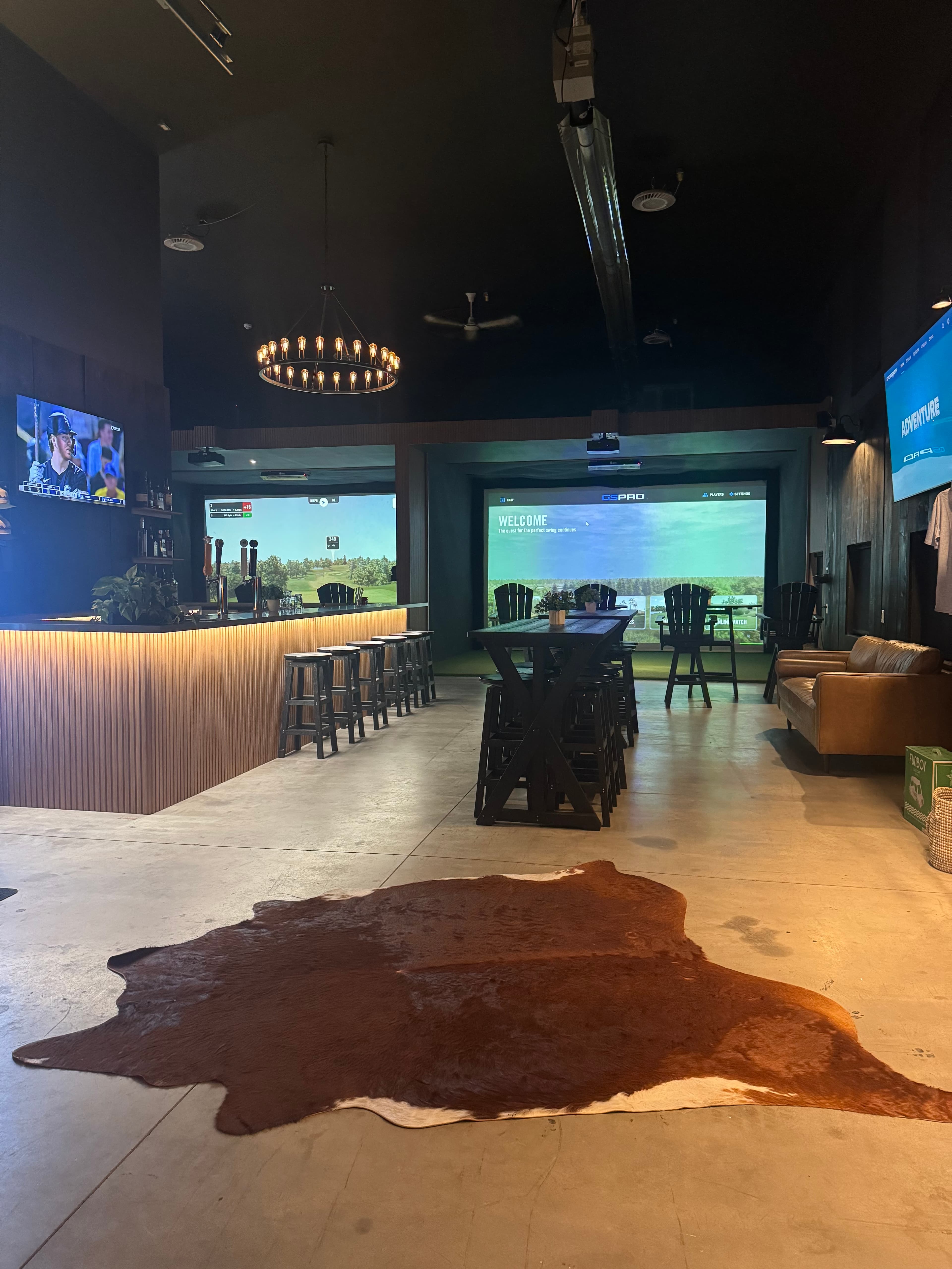 Birdie Barn - Image 1