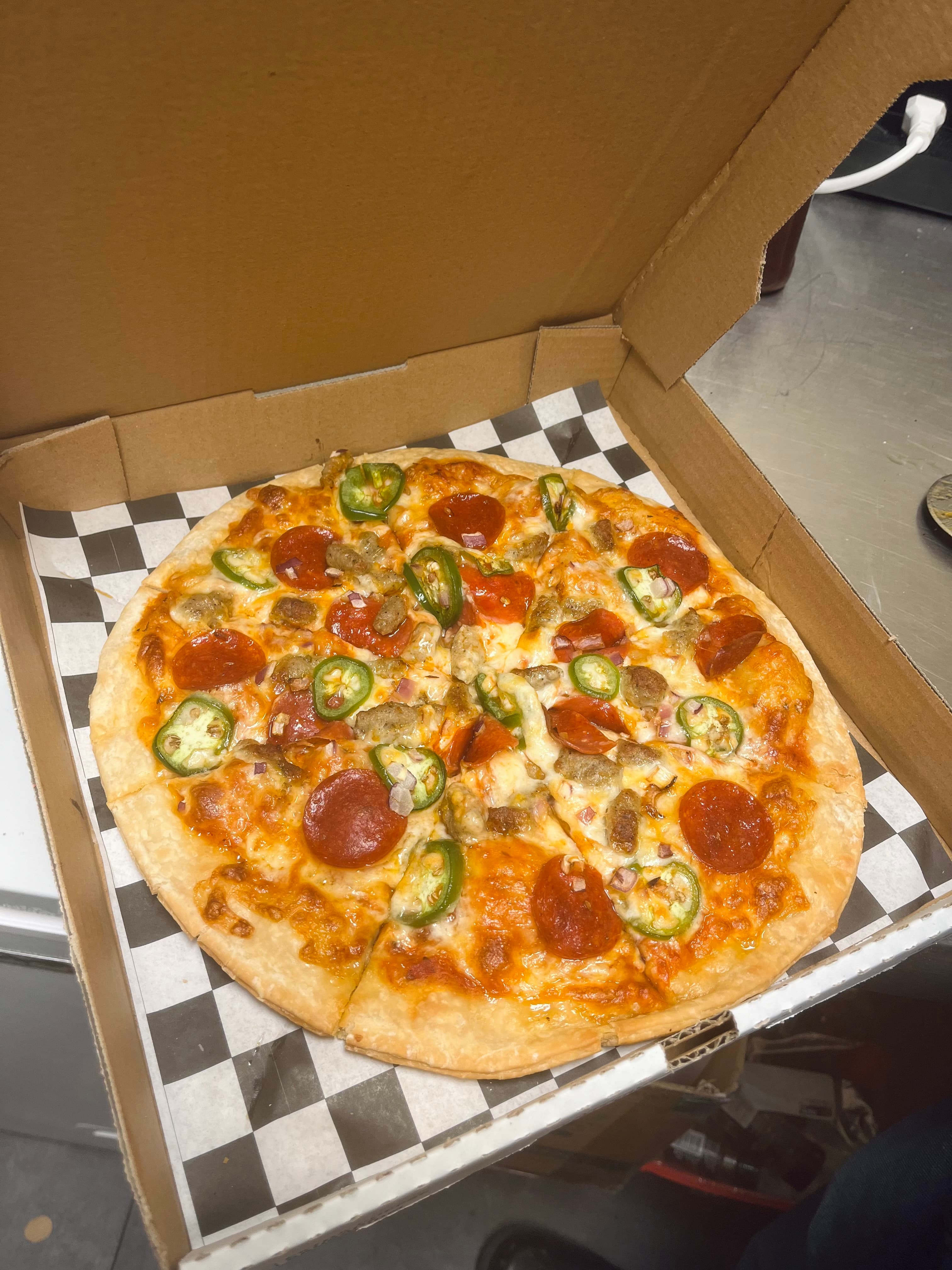 Green Room Sports Lounge - Image 10