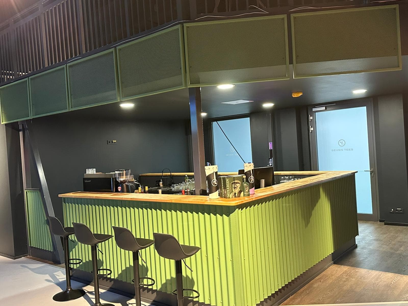 Seven Tees Indoor Golf Köln - Image 1