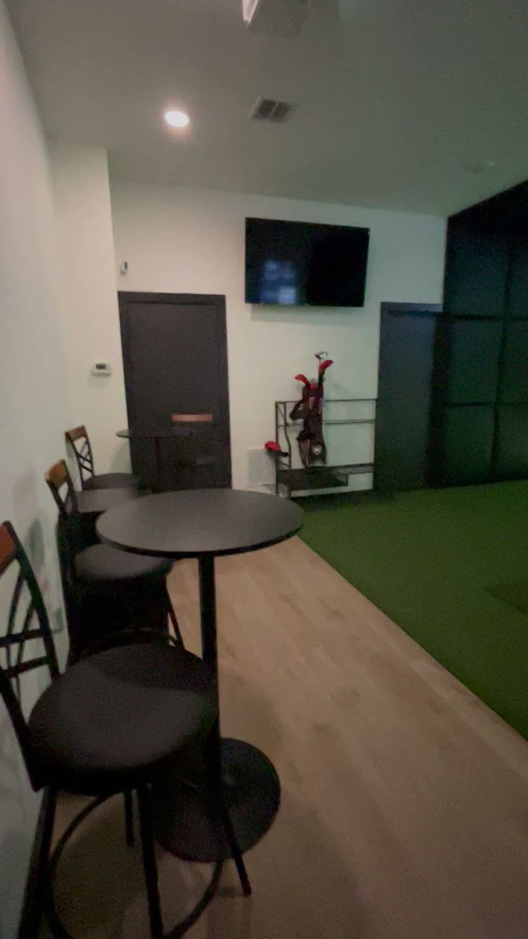 Hole 19 - Moab Indoor Golf - Image 5