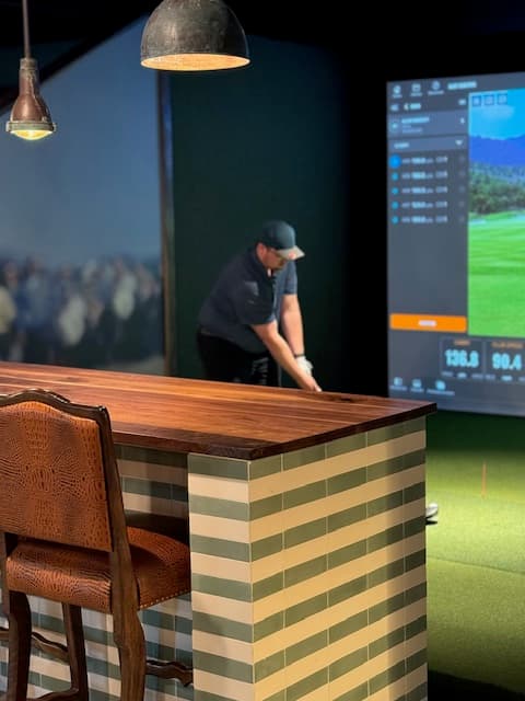 Coach Club - Image 7