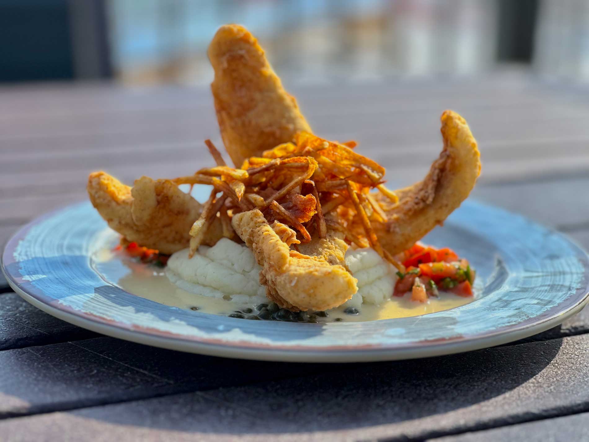 Mulligans at the Bluffs - Image 8