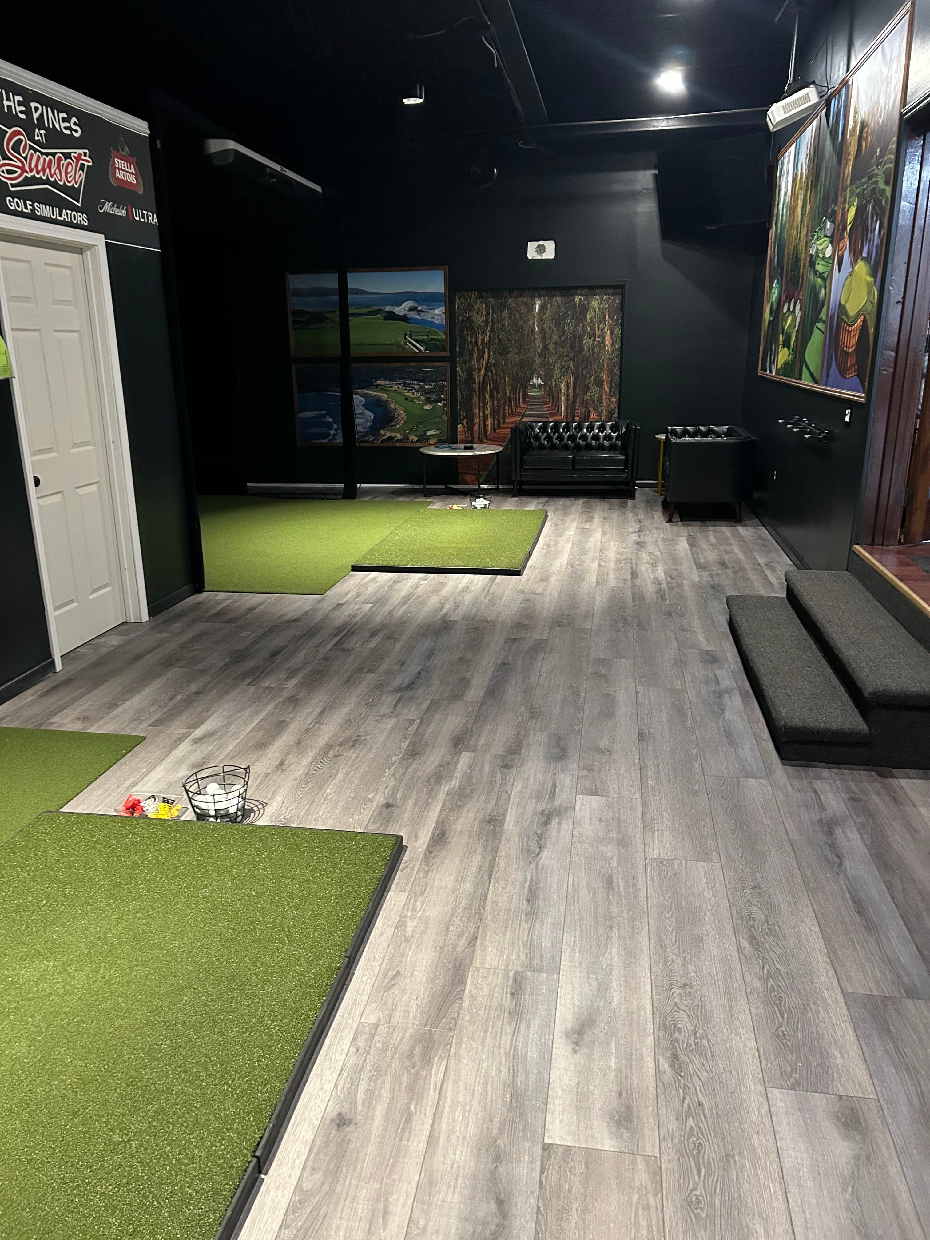 The Pines at Sunset Lanes Golf Simulators - Image 7