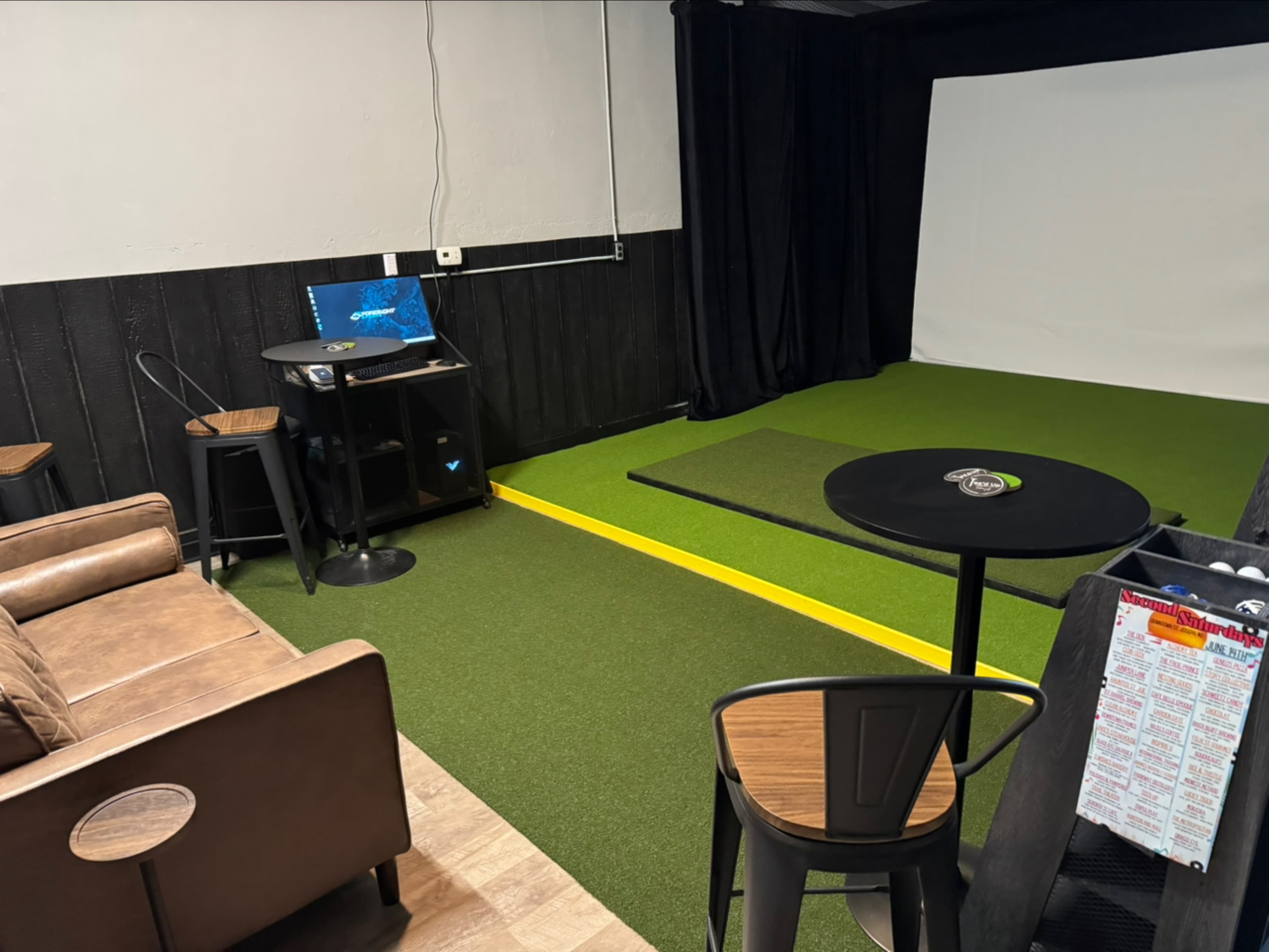 Tee'd Up Indoor Golf - Image 9