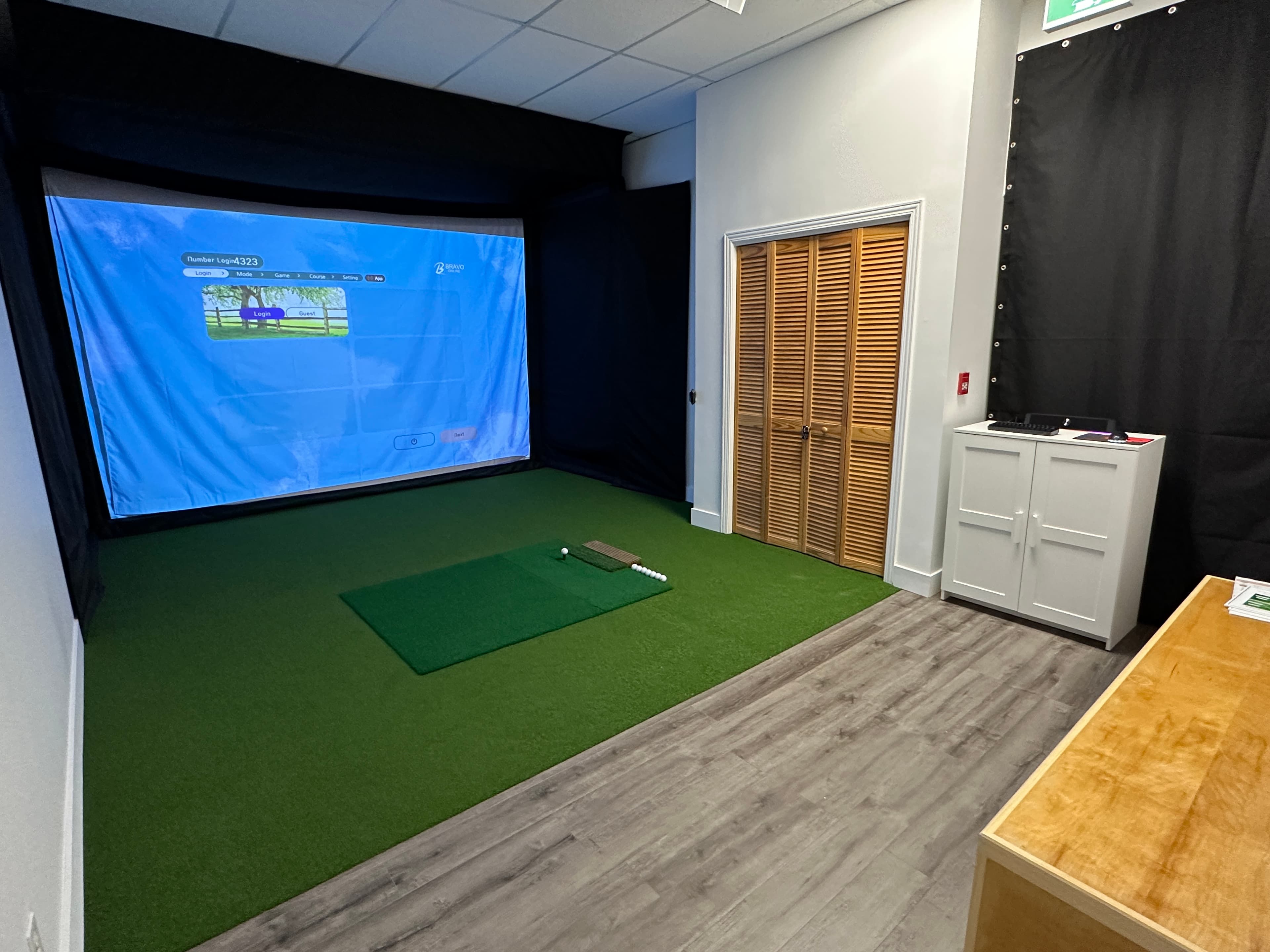TARGET Indoor Golf - Image 9