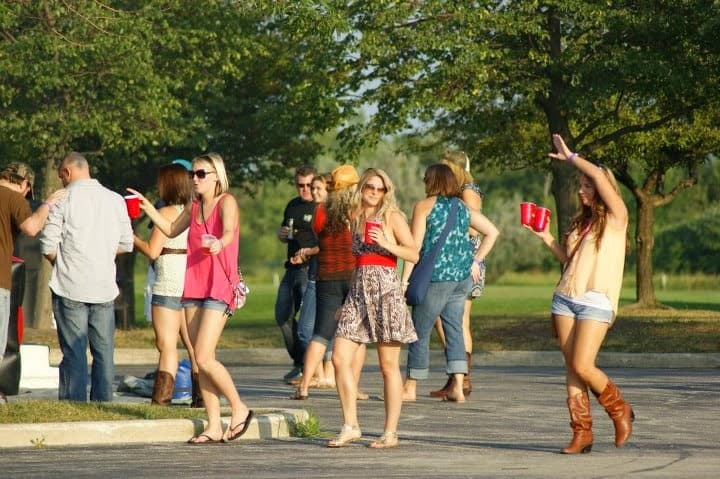 Odyssey SweetSpot Sports Bar and Driving Range - Image 3