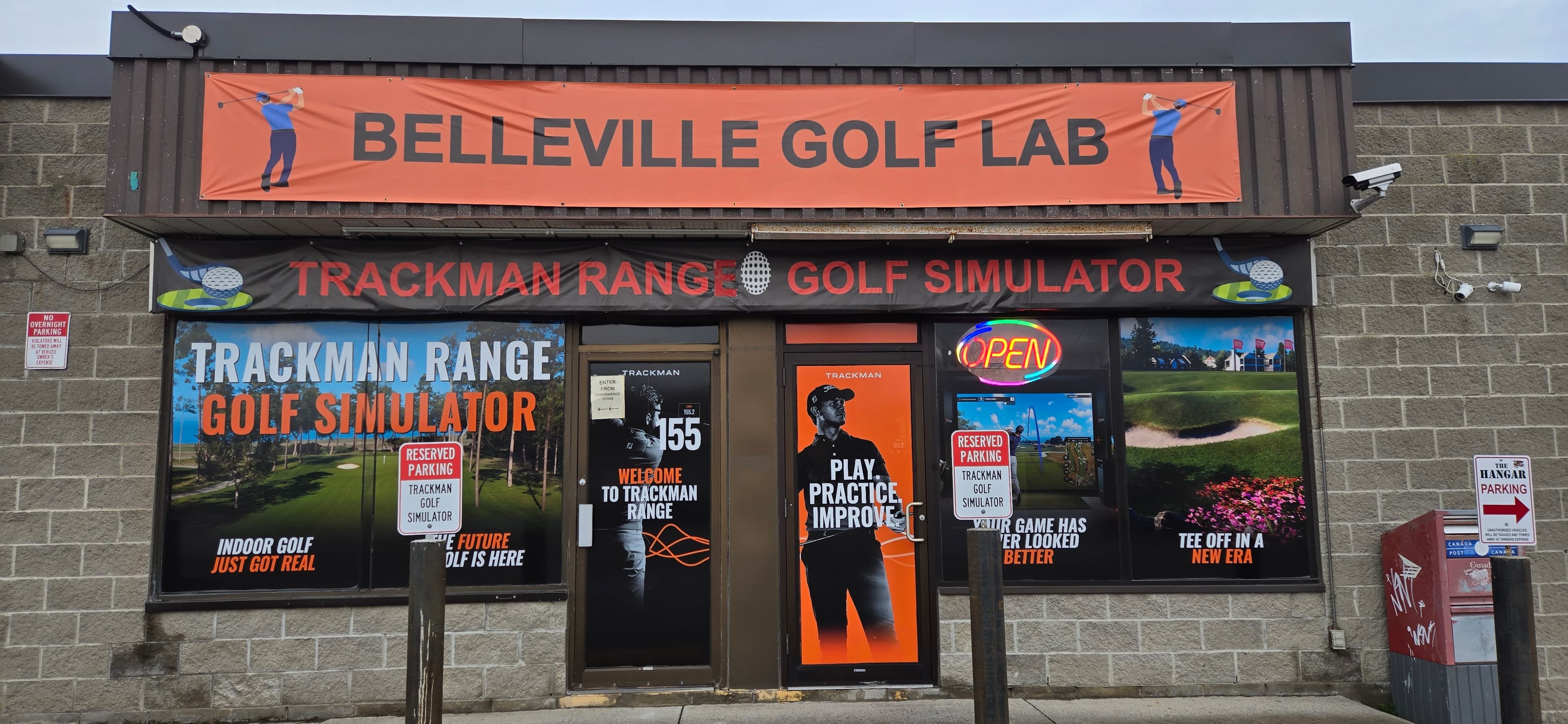 Belleville Golf Lab - Image 1