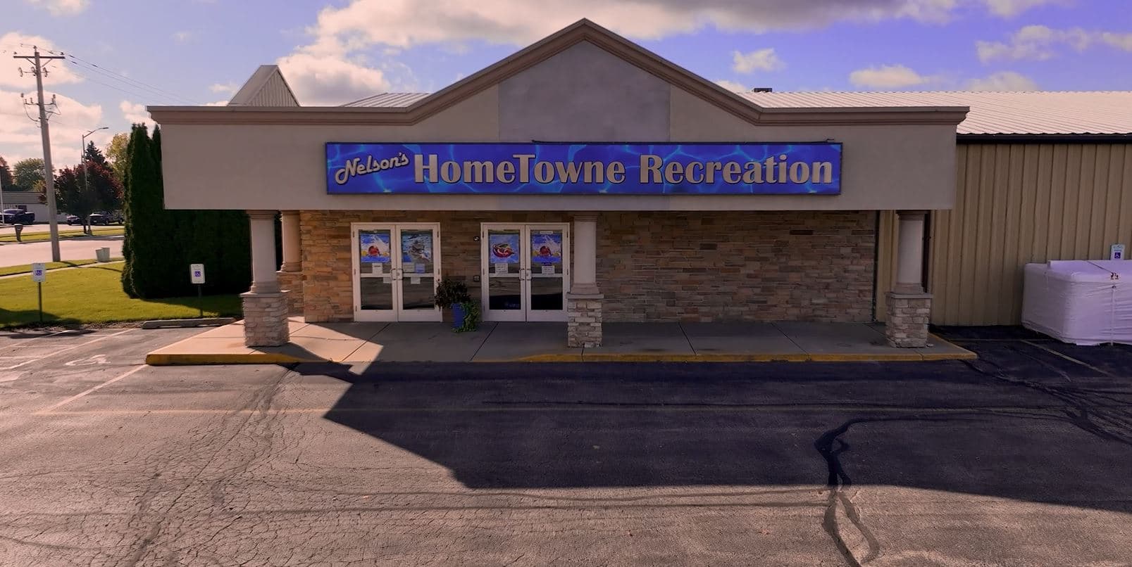 Nelson's HomeTowne Recreation - Image 7