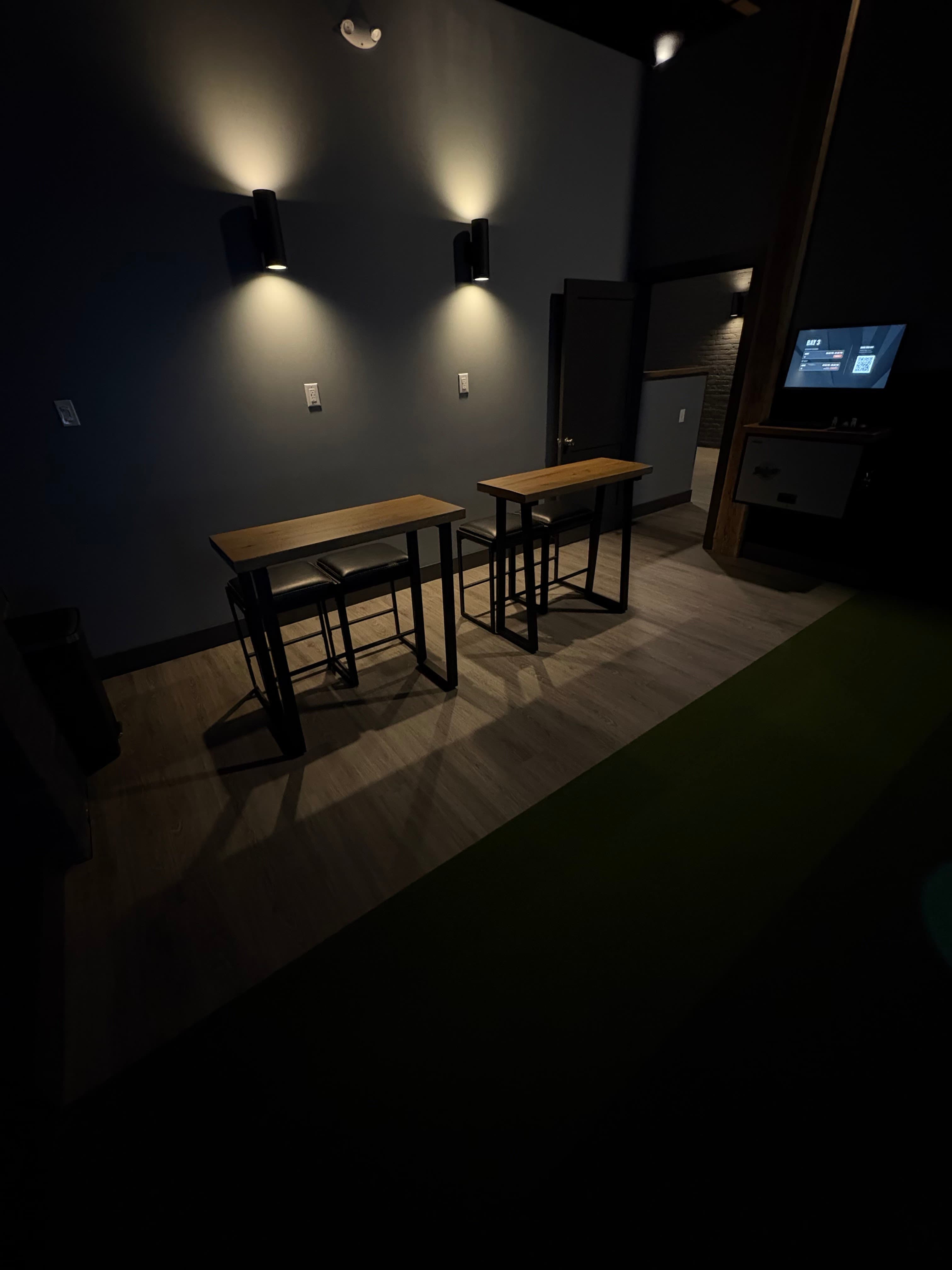 Hamilton Indoor Golf Sims - Image 8