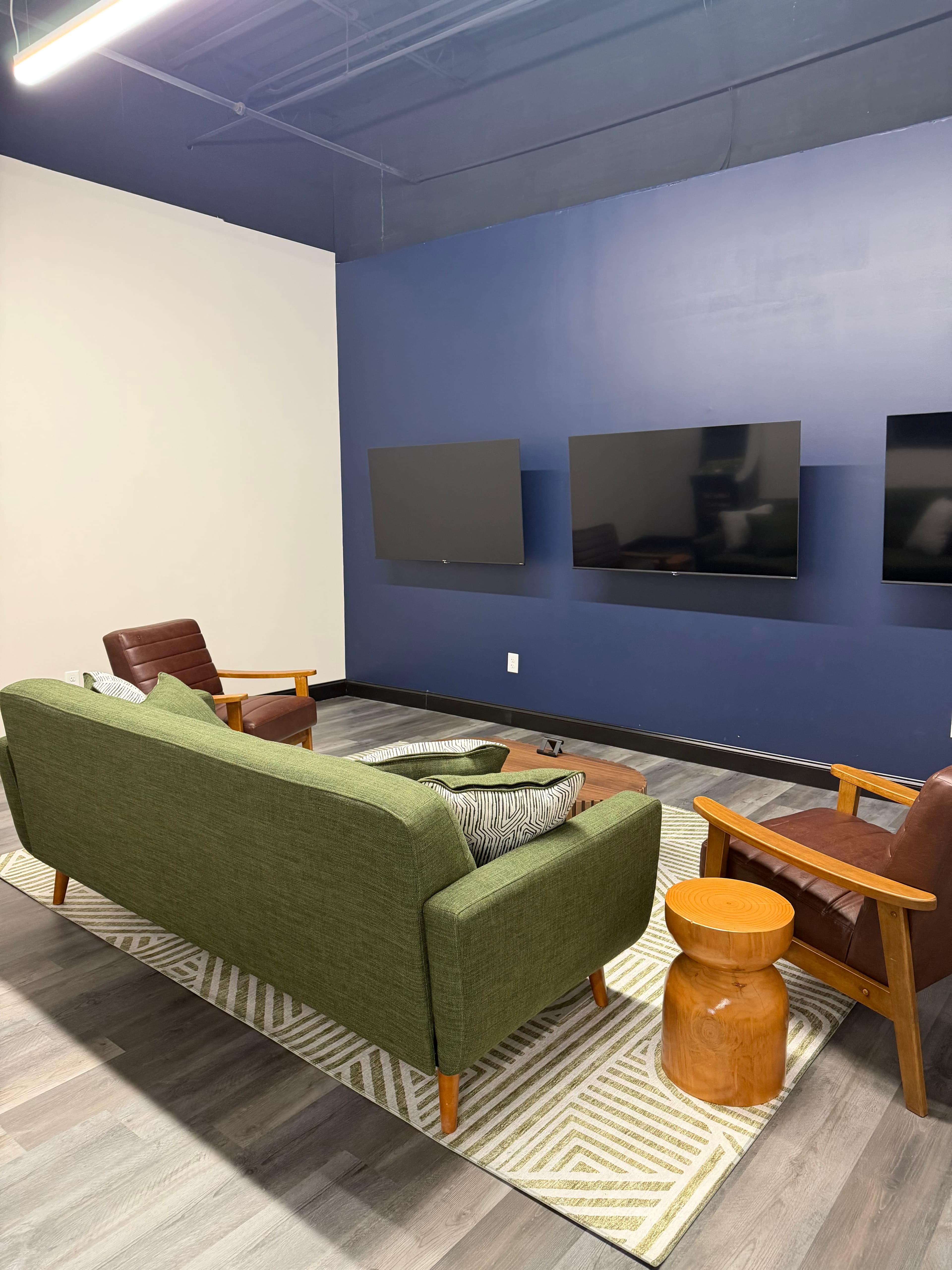 CJ Links Indoor Golf - Image 2