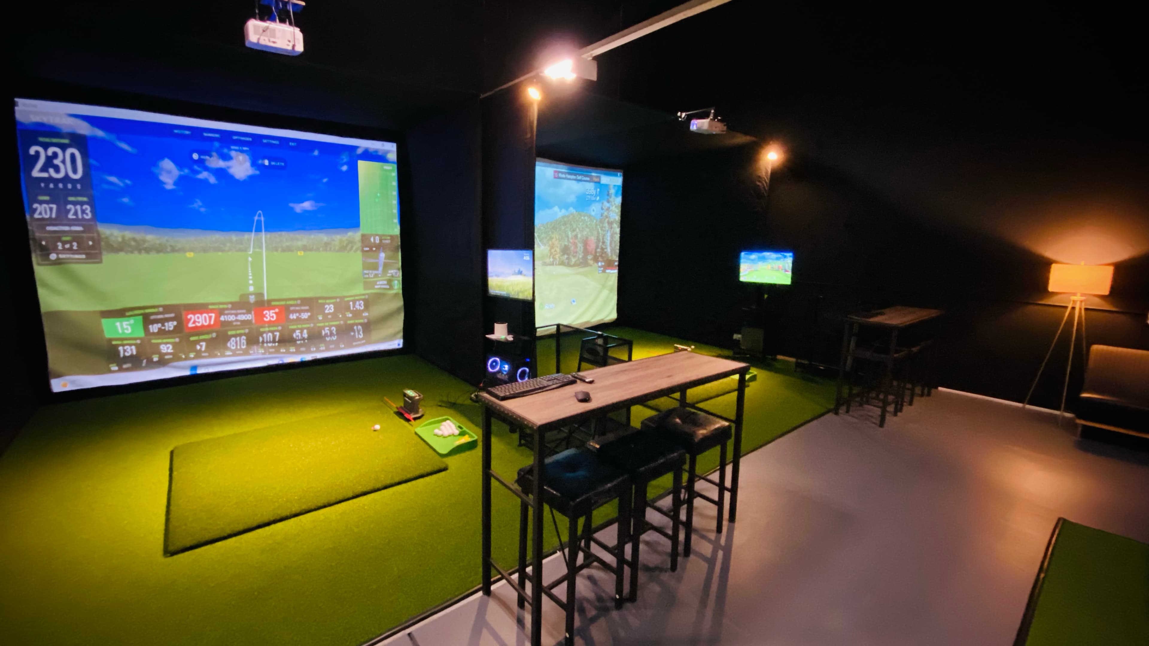 Urban Fairway Golf - Image 1